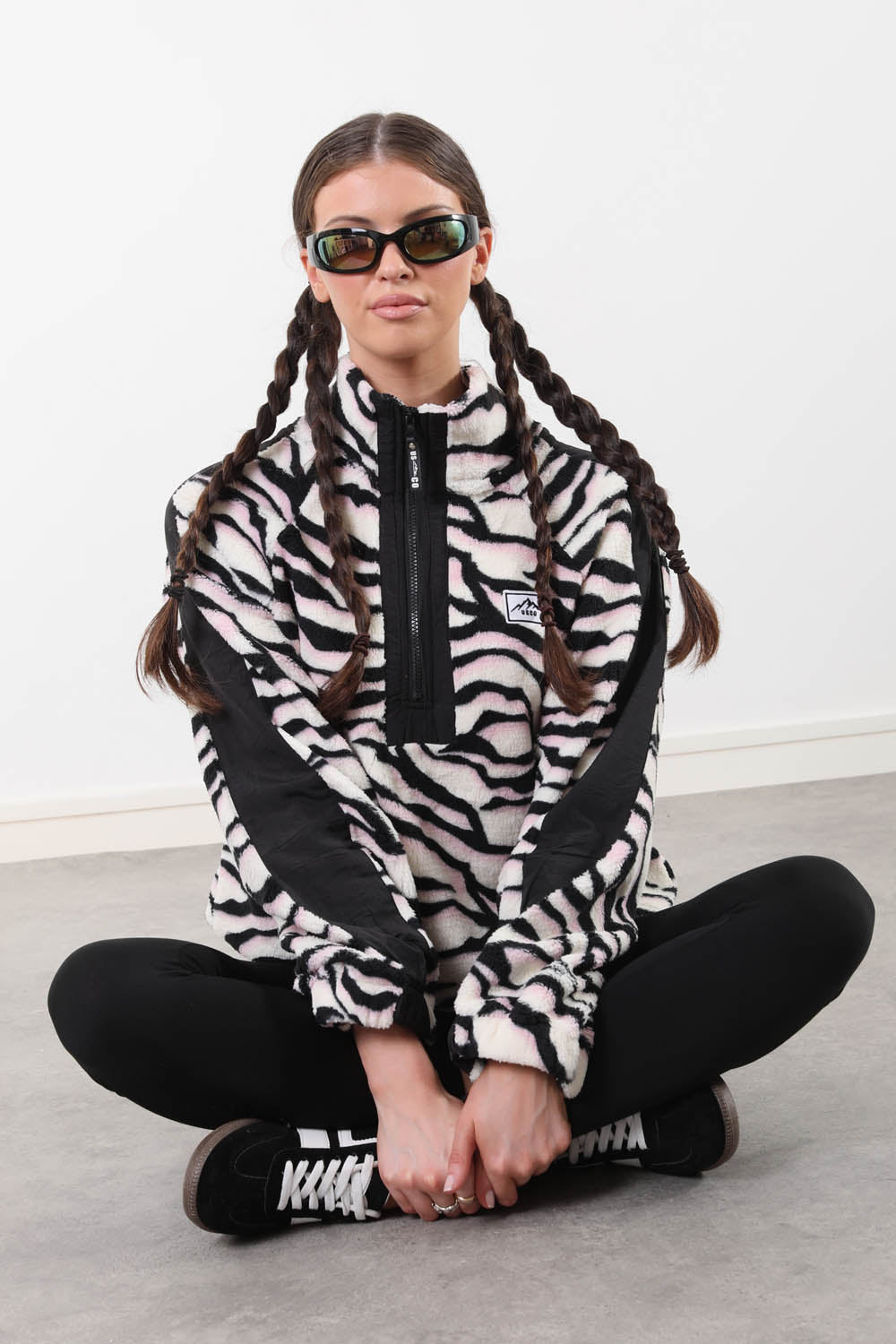 Horizon Fleece in Zebra