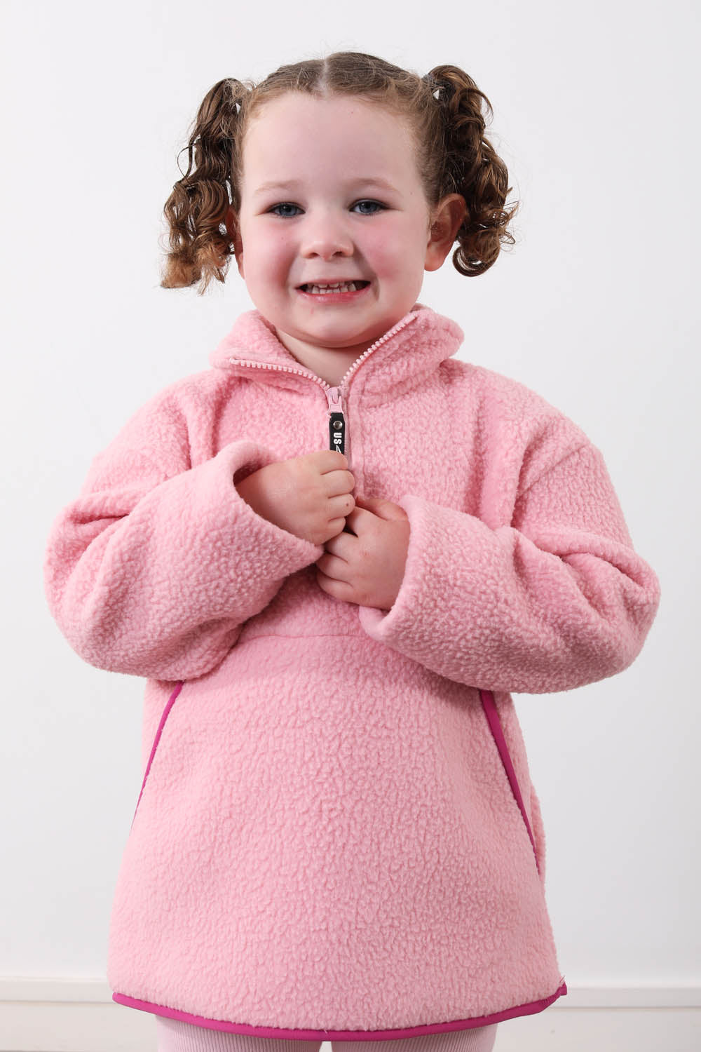 The Farrah Kid's Fleece in Baby Pink