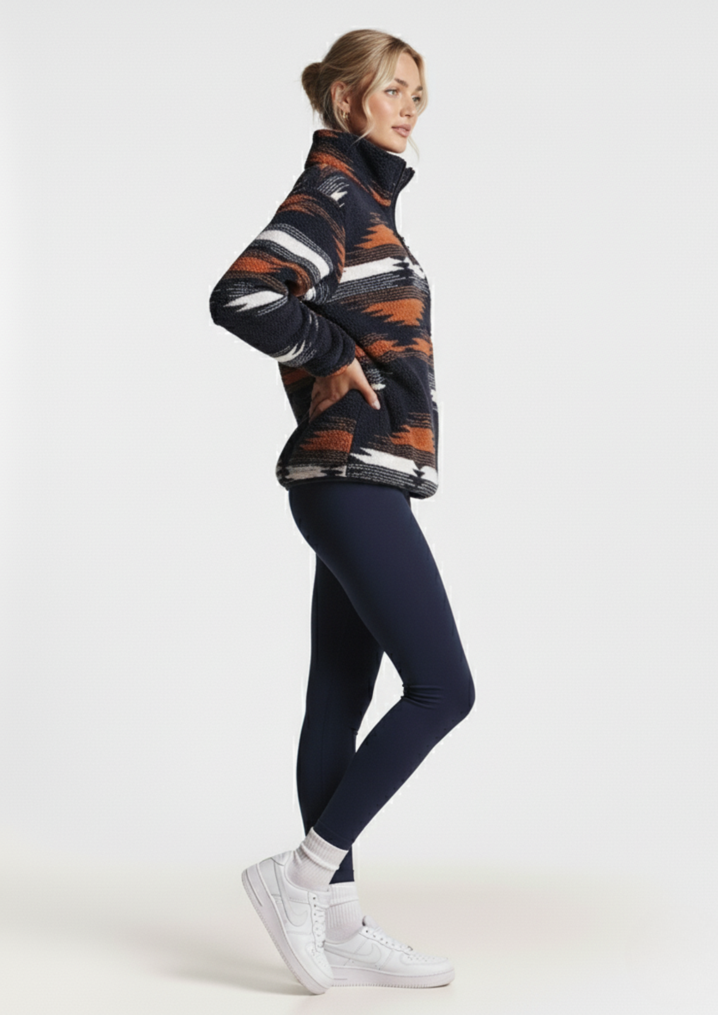 The Trek fleece in Navy Abstract