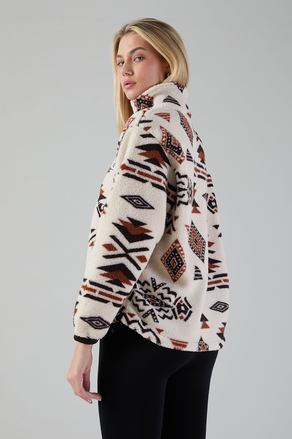 Molly Fleece In brown aztec
