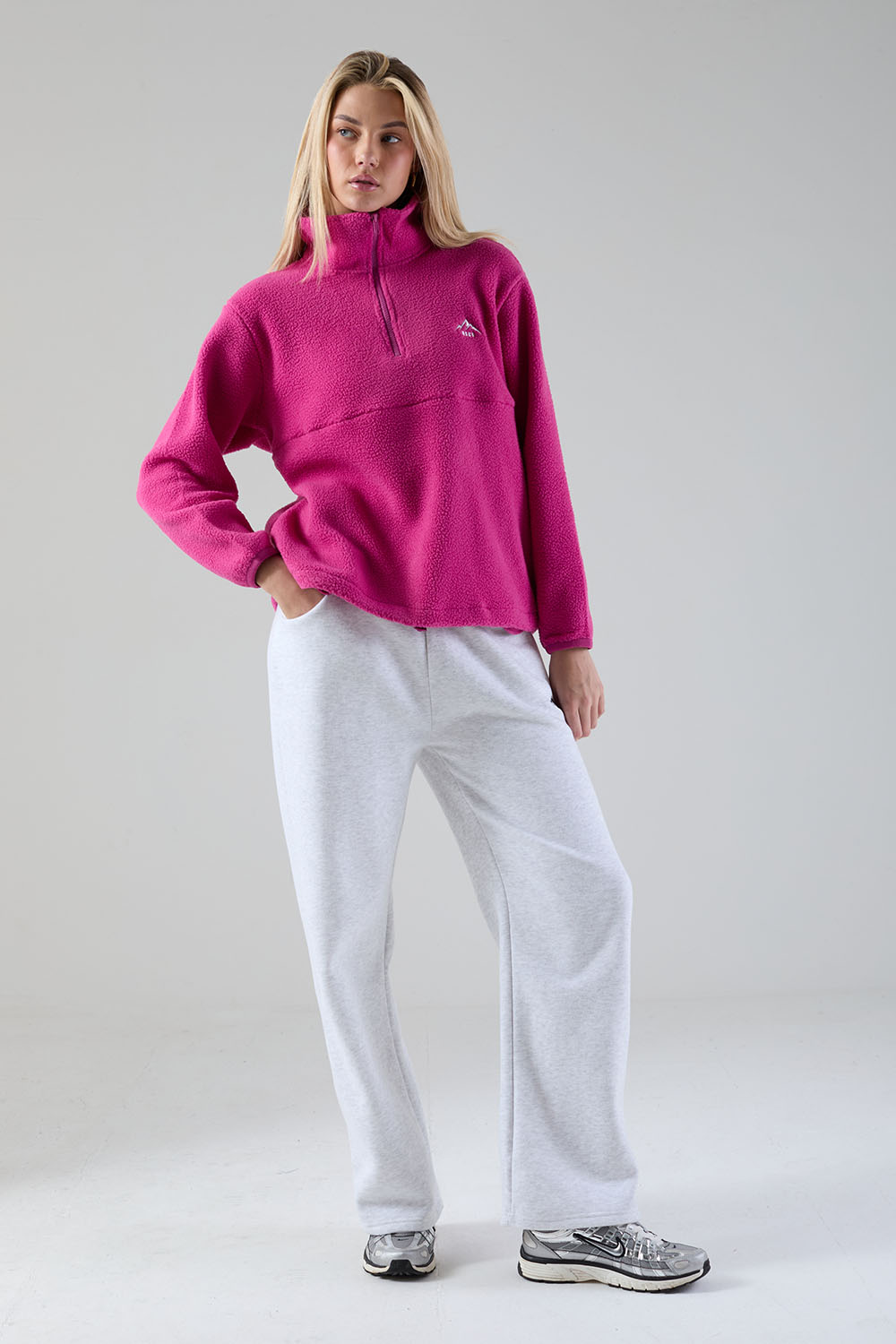 Molly Fleece In fuschia