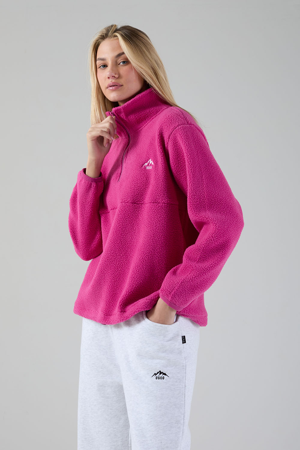 Molly Fleece In fuschia