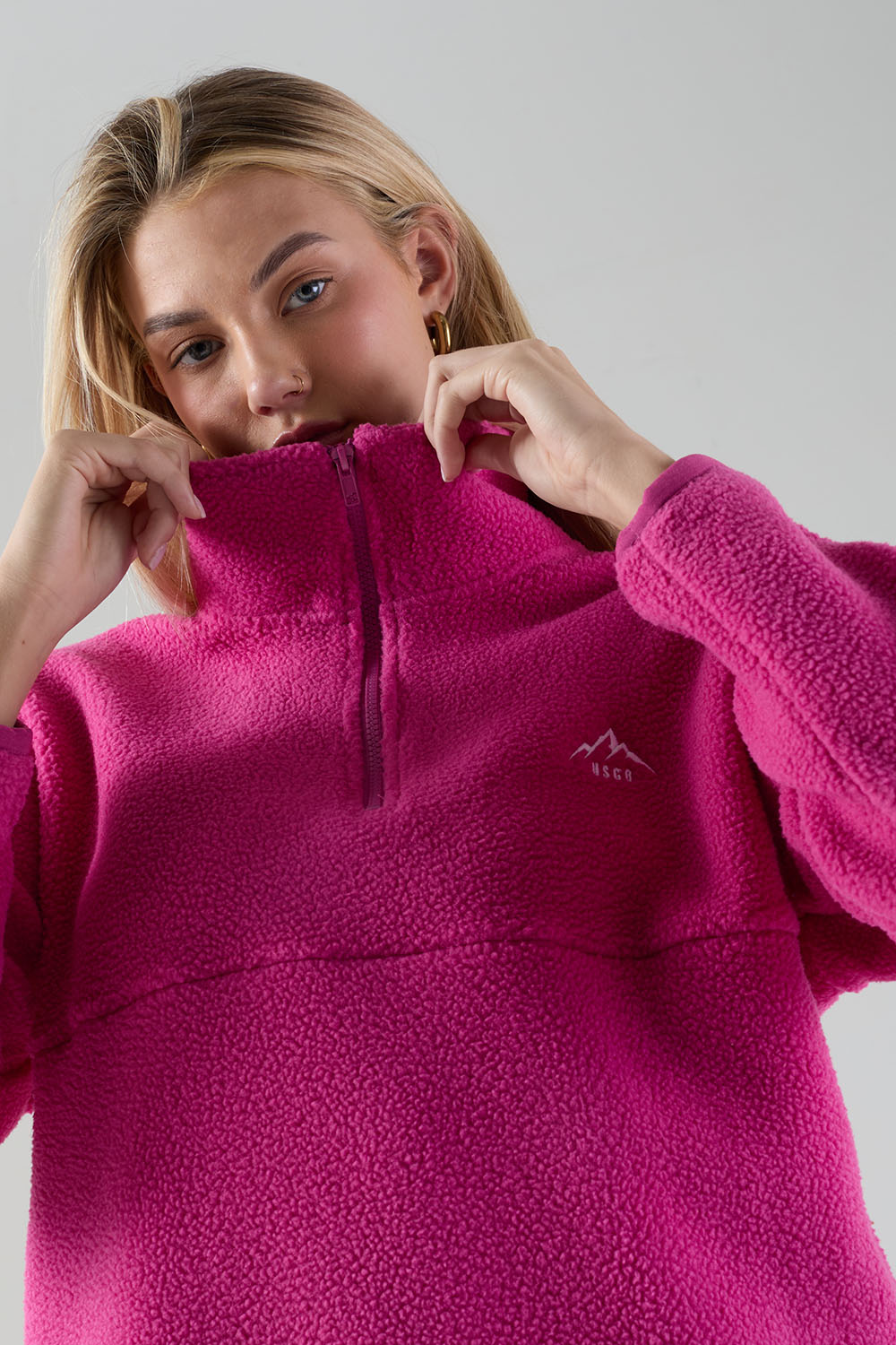 Molly Fleece In fuschia