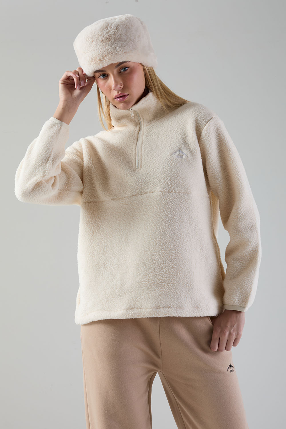 Molly Fleece In cream