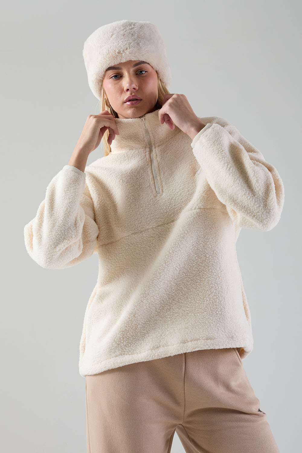 Molly Fleece In cream