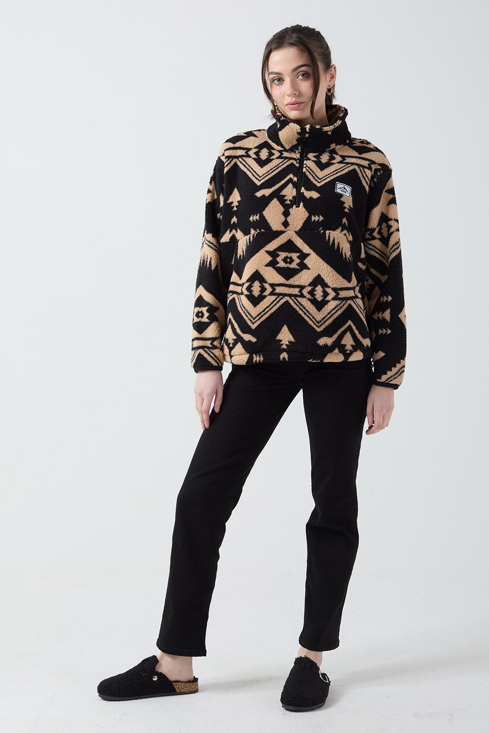 Molly contrast fleece in Black Aztec