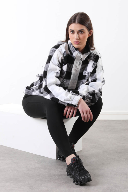 Horizon Fleece in Black Check