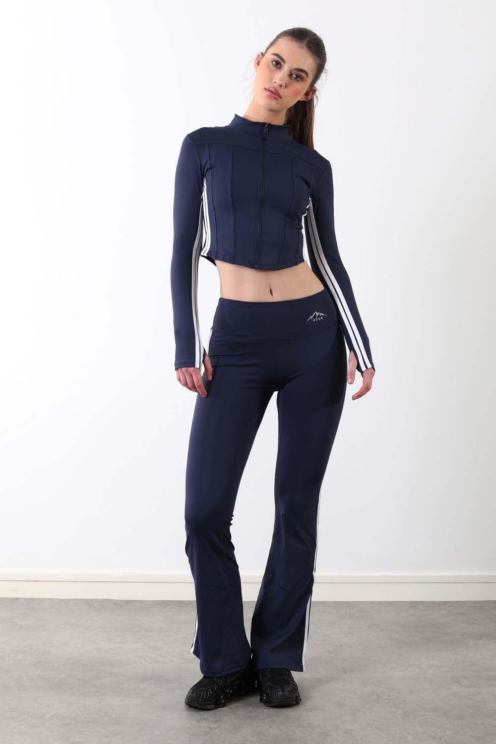 The District Set in Navy