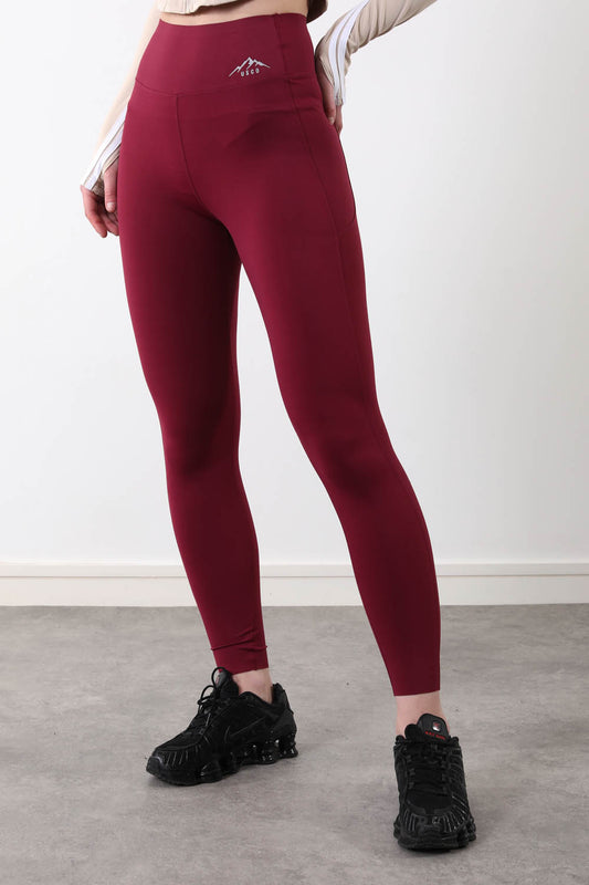 The strike Leggings in Burgundy