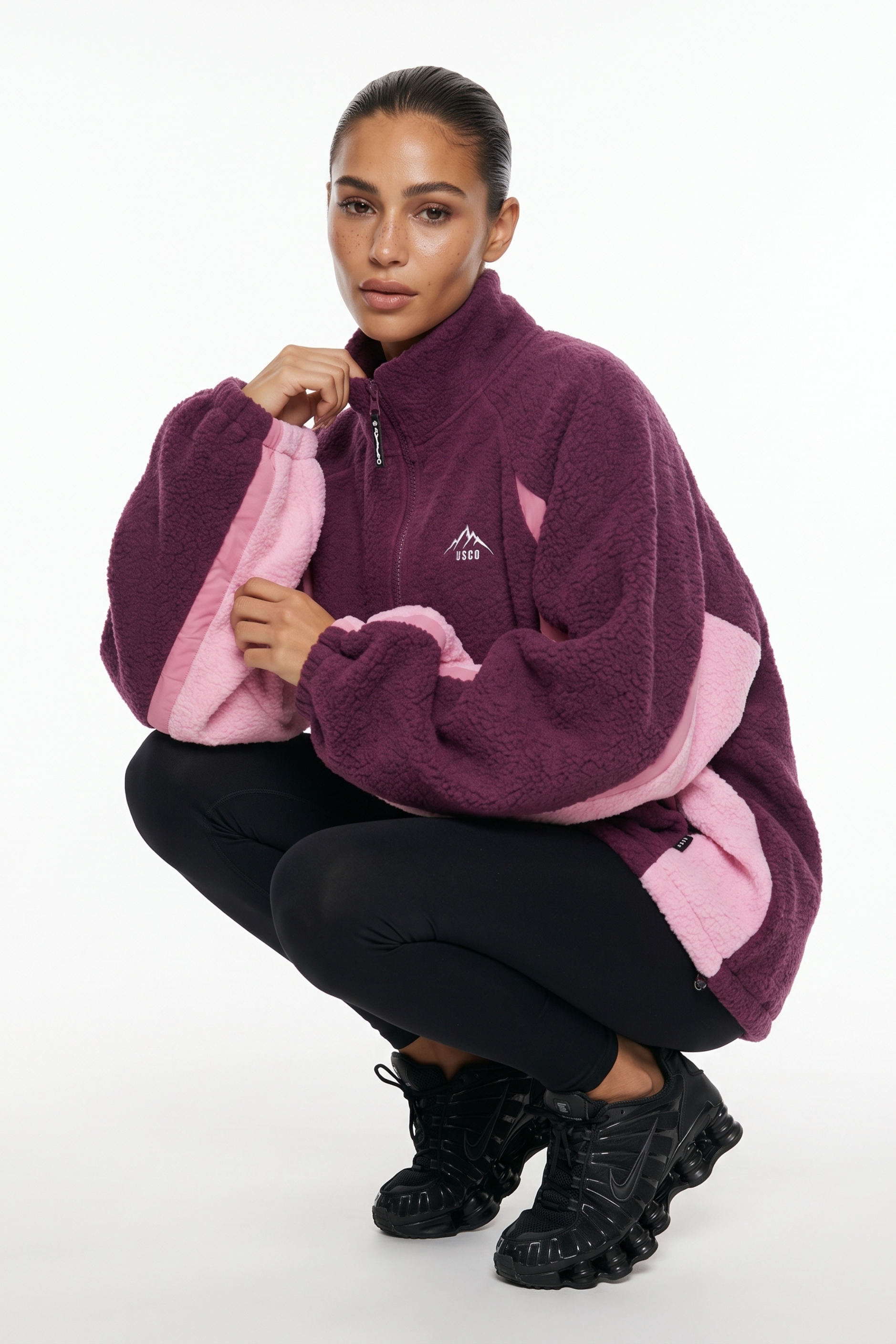 THE LUMI FULL-ZIP FLEECE IN BURGUNDY