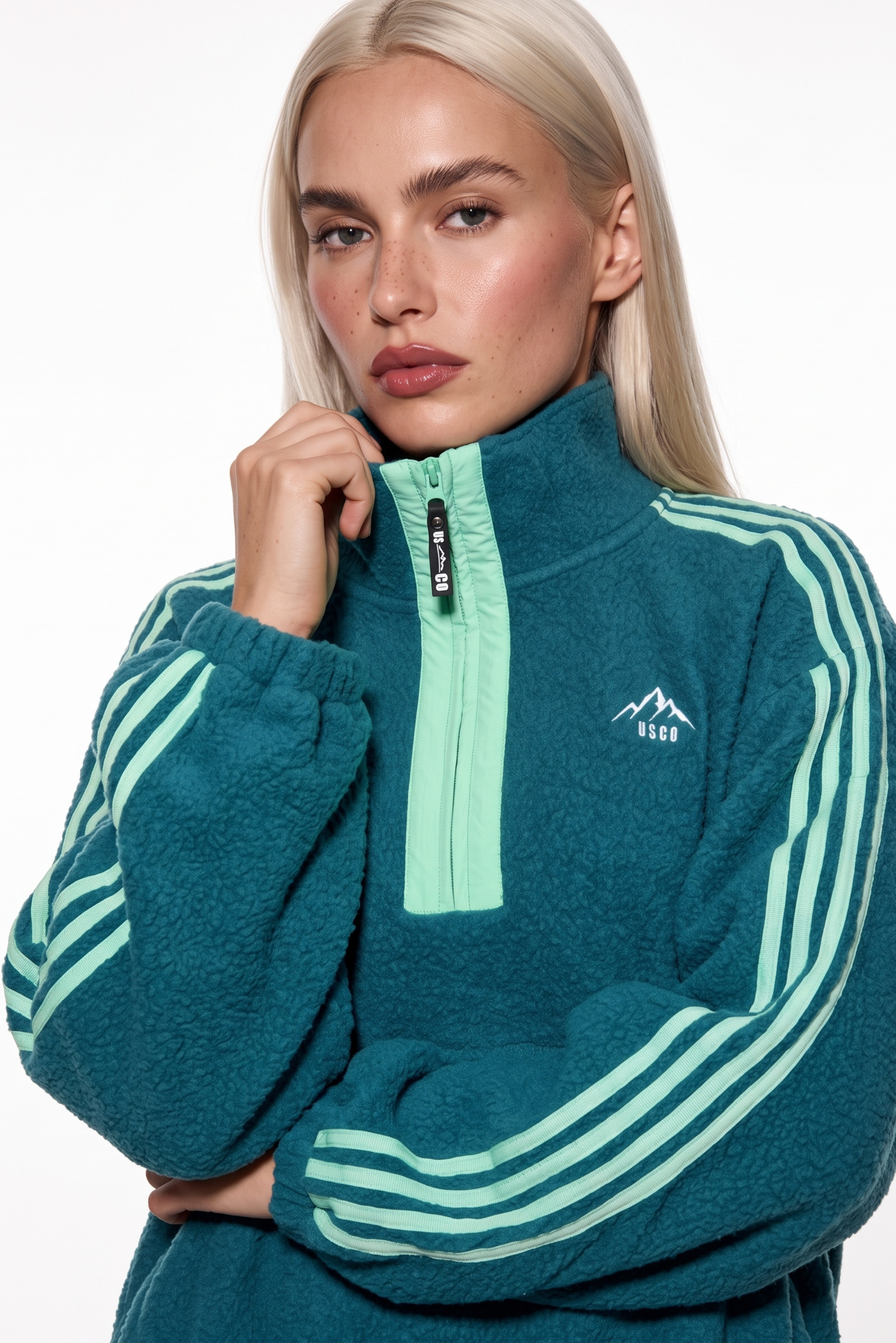 THE VECTOR FLEECE IN TEAL