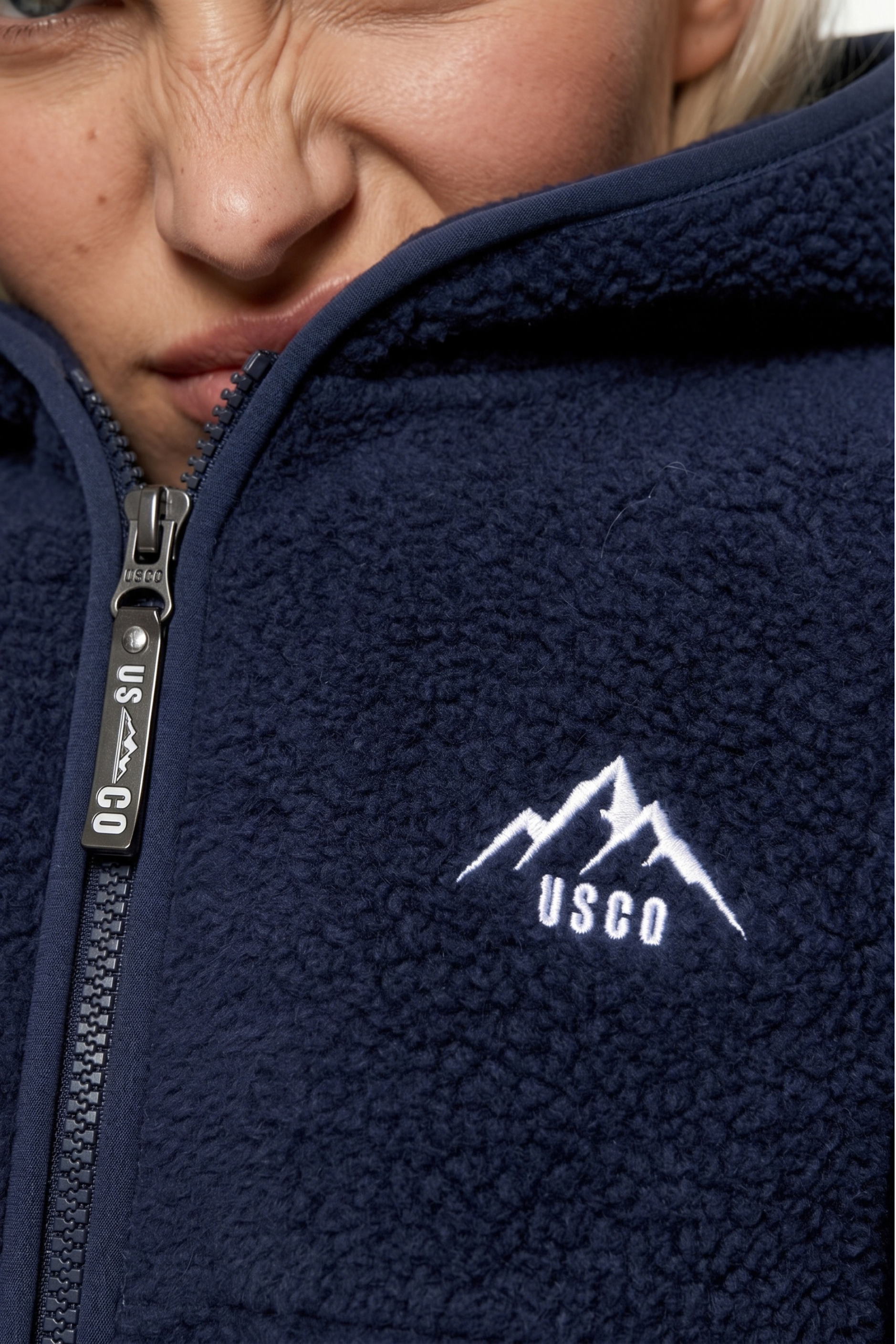 The Oslo Fleece in Navy