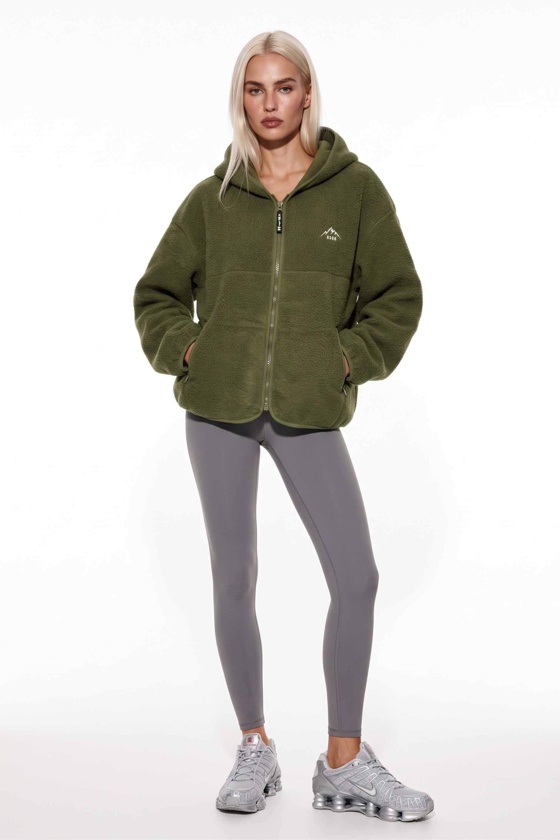 The Oslo Fleece in khaki