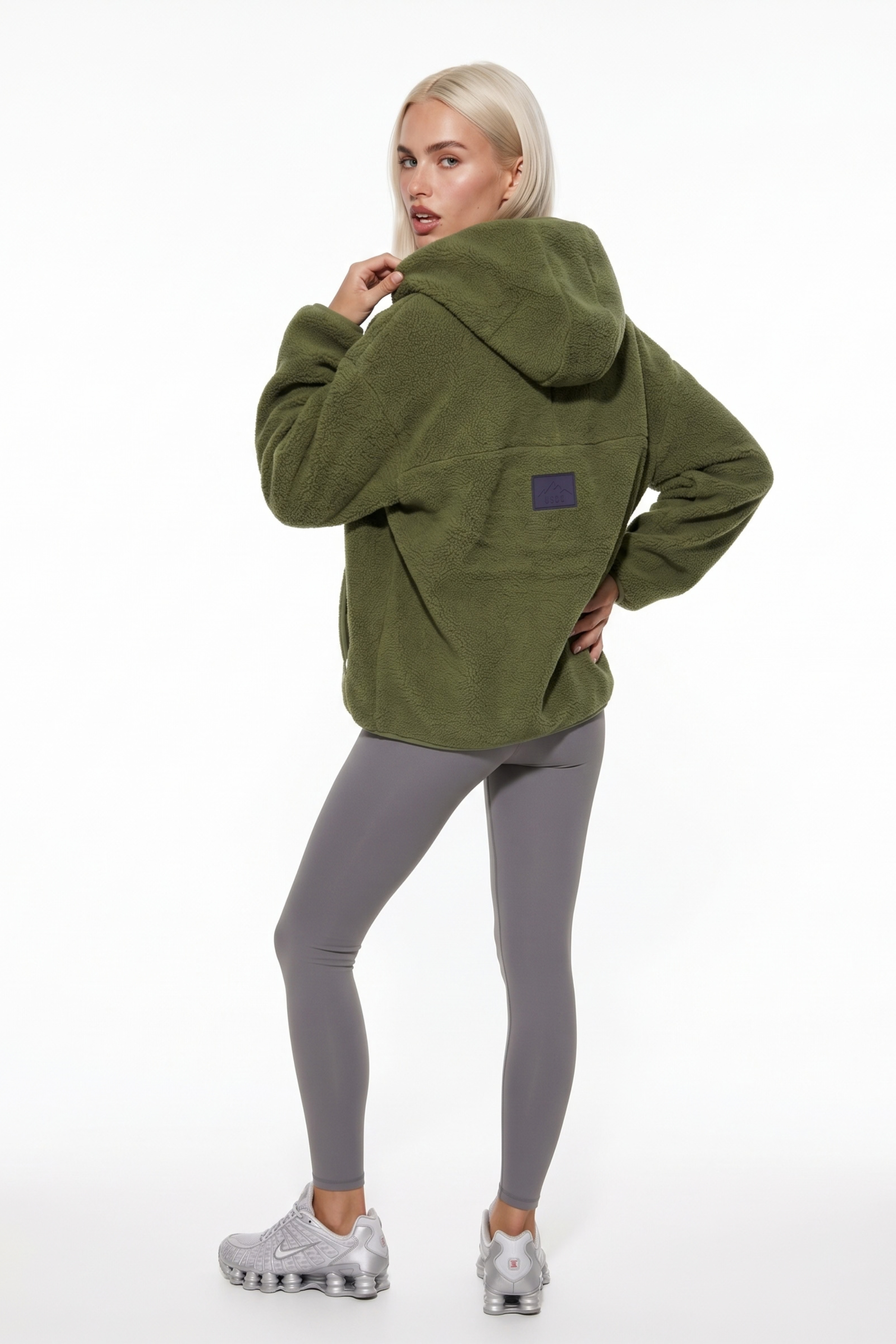 The Oslo Fleece in khaki