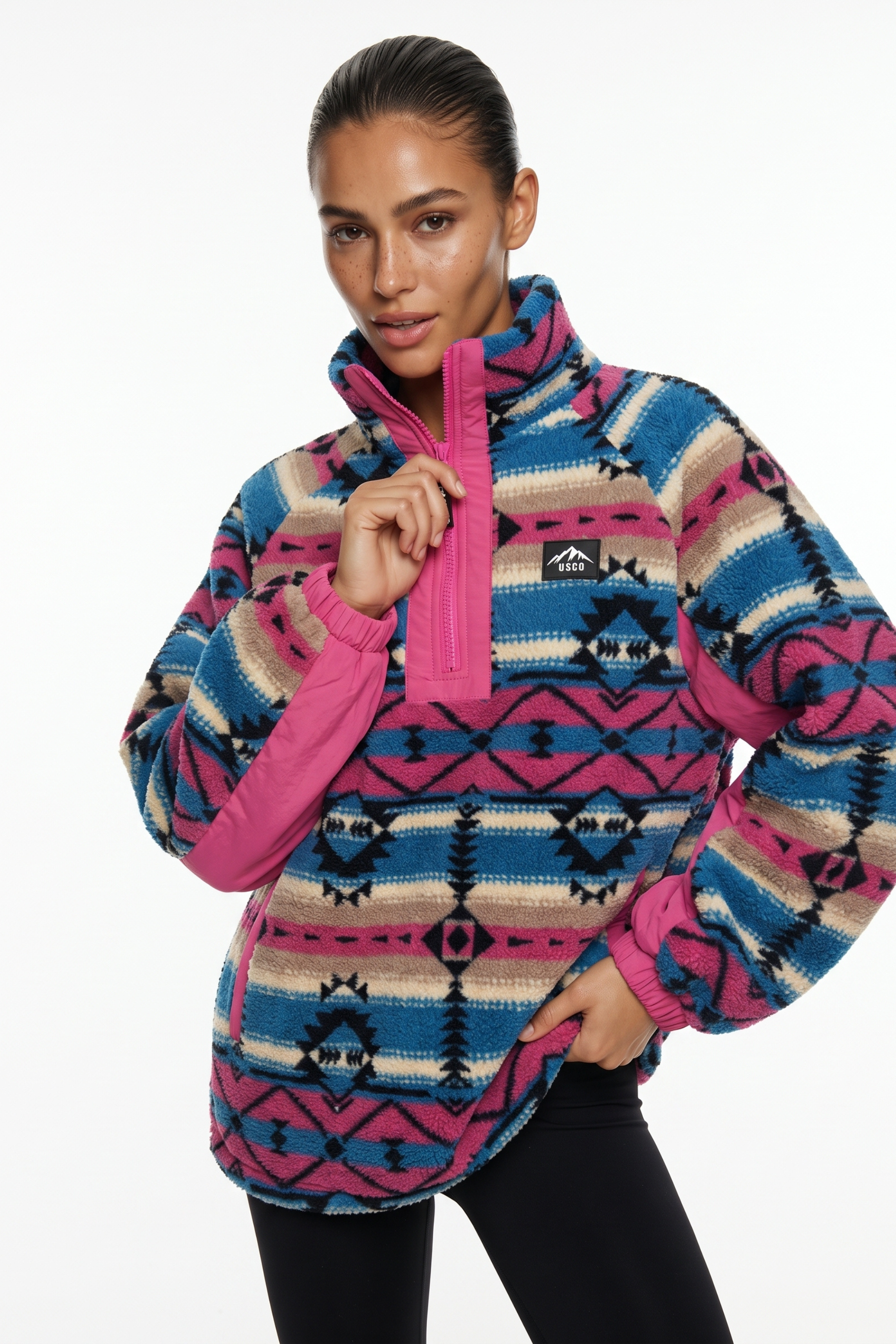 THE ARCTIC FLEECE IN PINK AZTEC
