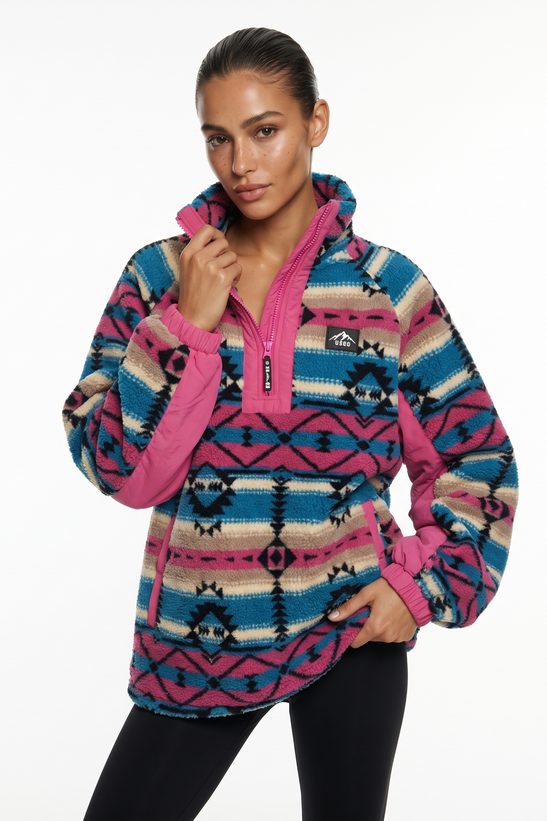 THE ARCTIC FLEECE IN PINK AZTEC