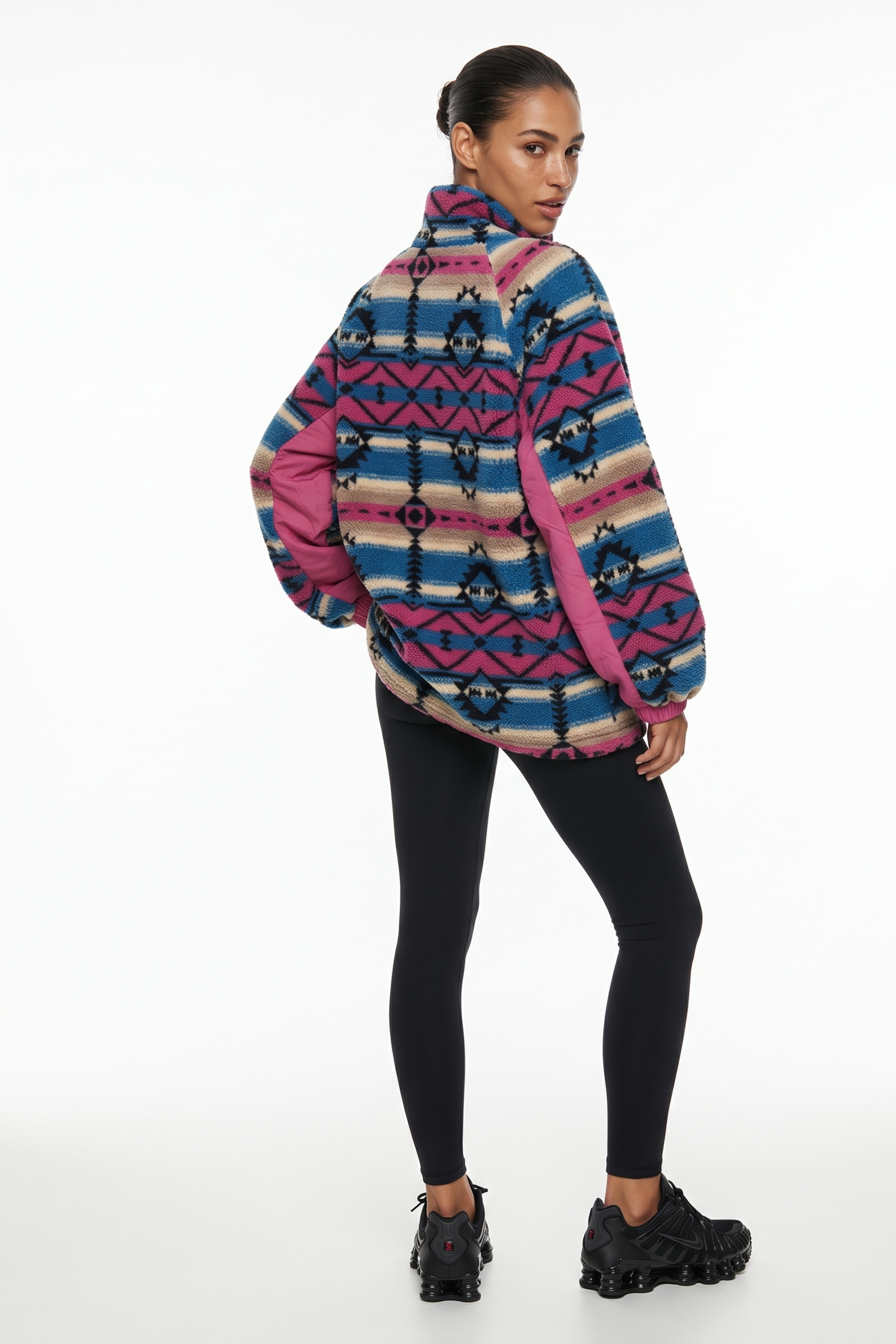 THE ARCTIC FLEECE IN PINK AZTEC