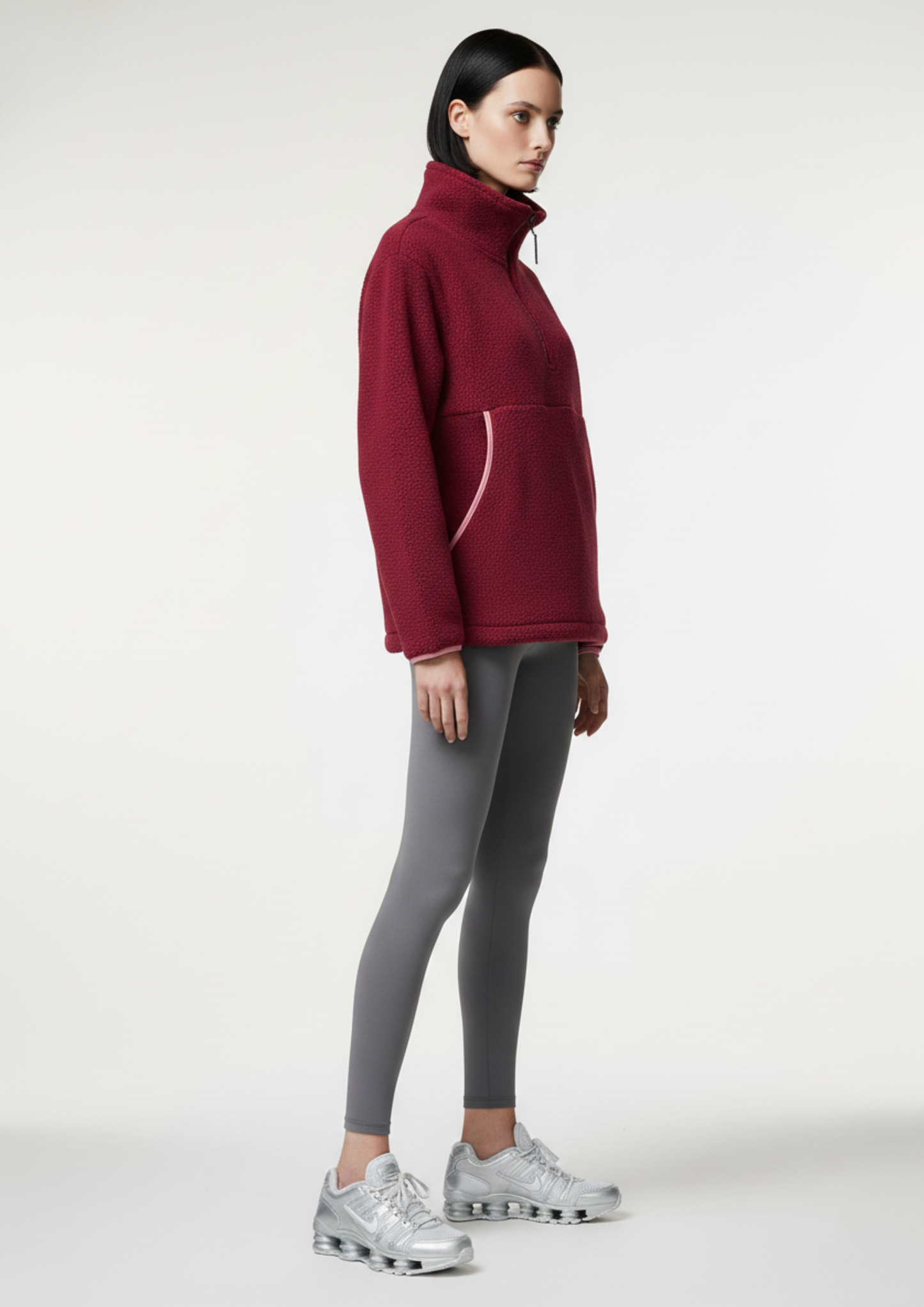 The Nexus Fleece in Burgundy Contrast