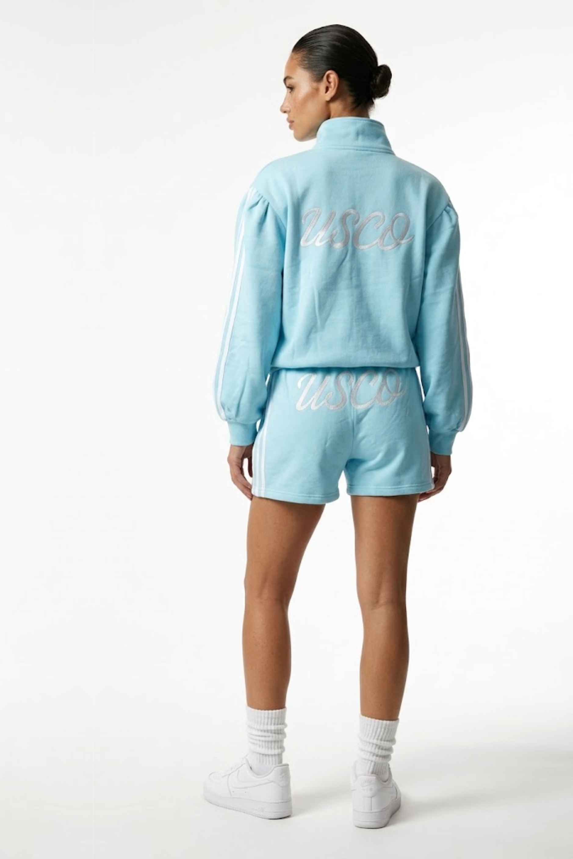 THE BLOSSOM SHORT SET IN SKY
