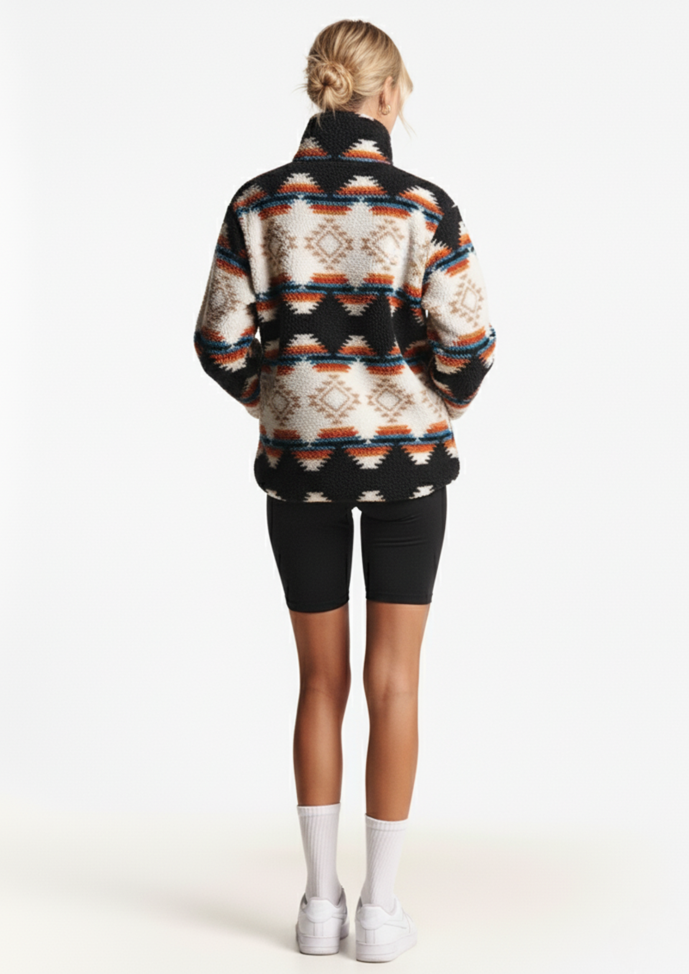 The Trek fleece in Black Aztec