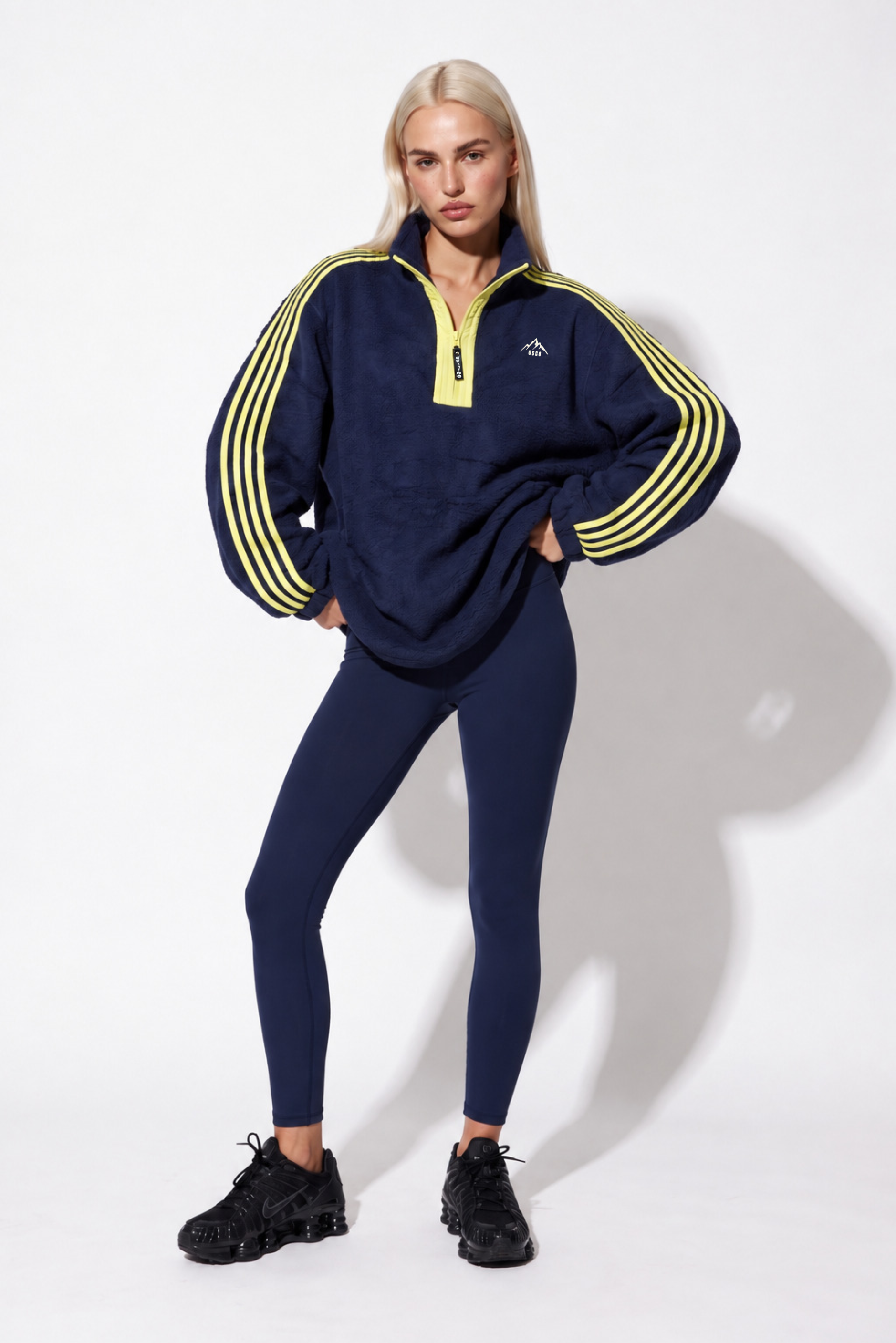 THE VECTOR FLEECE IN NAVY