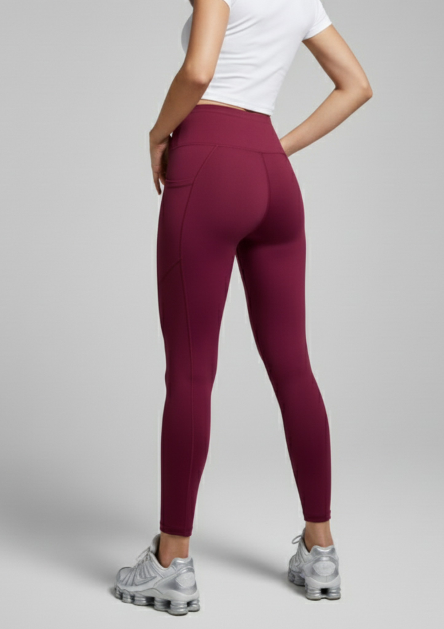 The strike Leggings in Burgundy