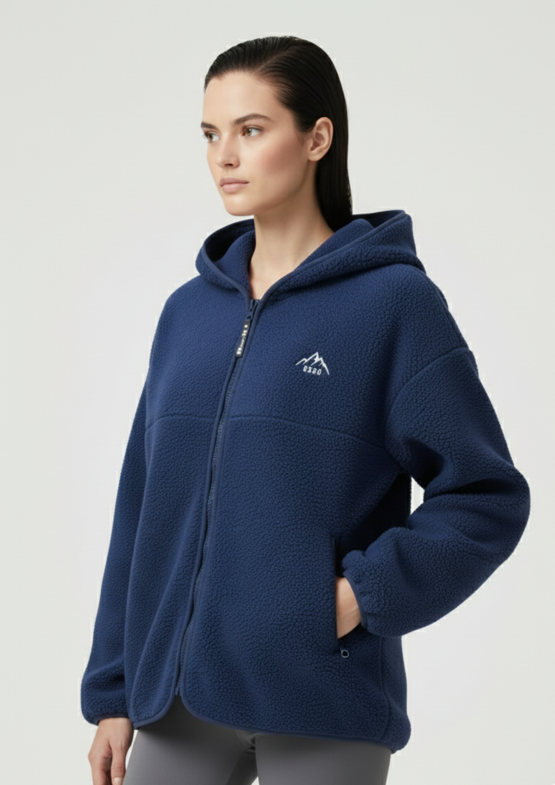 The Oslo Fleece in Navy