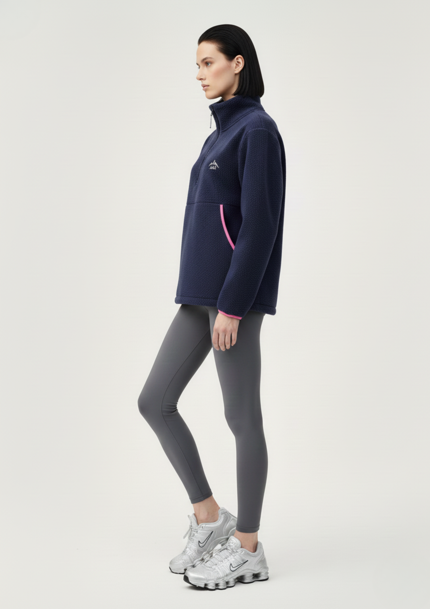 The Nexus Fleece in Navy Contrast
