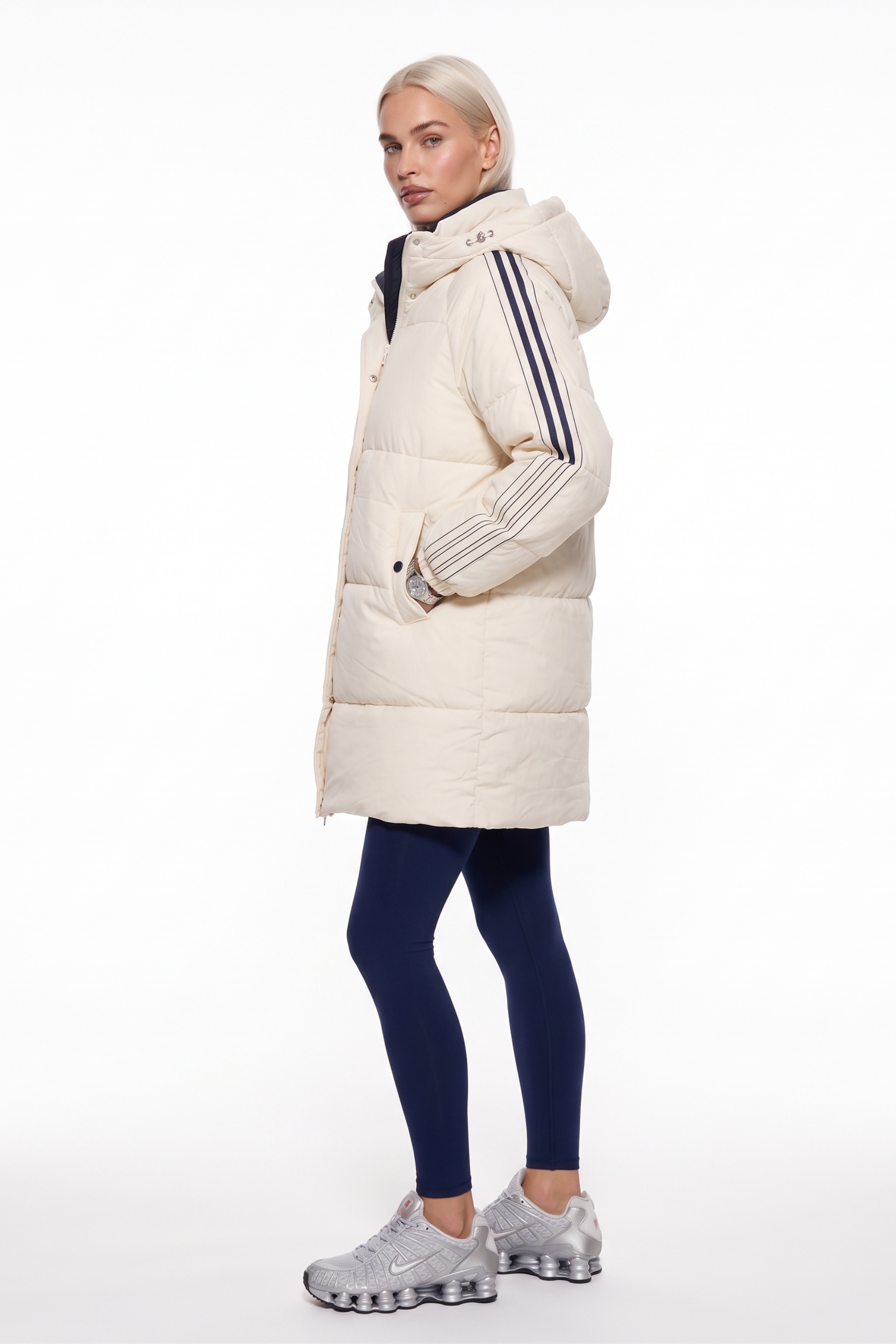 THE POLAR LONGLINE PUFFER JACKET IN STONE