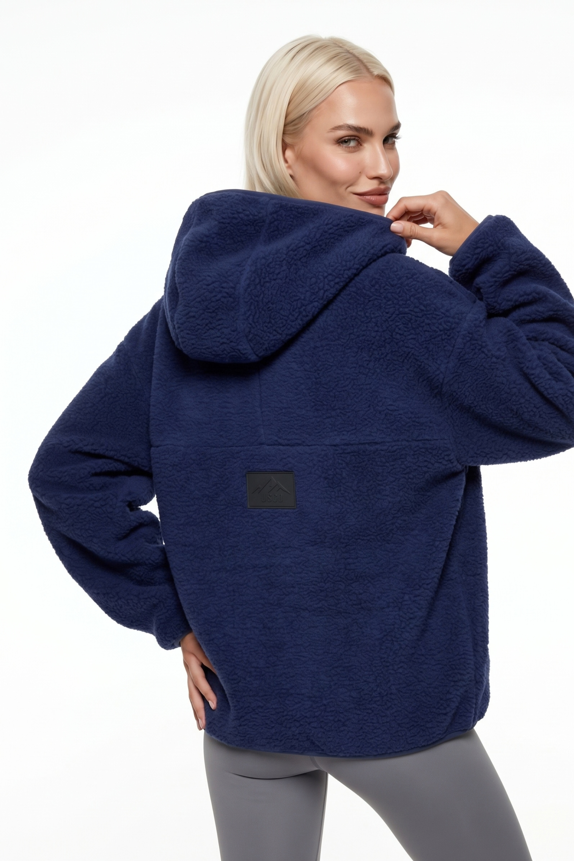 The Oslo Fleece in Navy