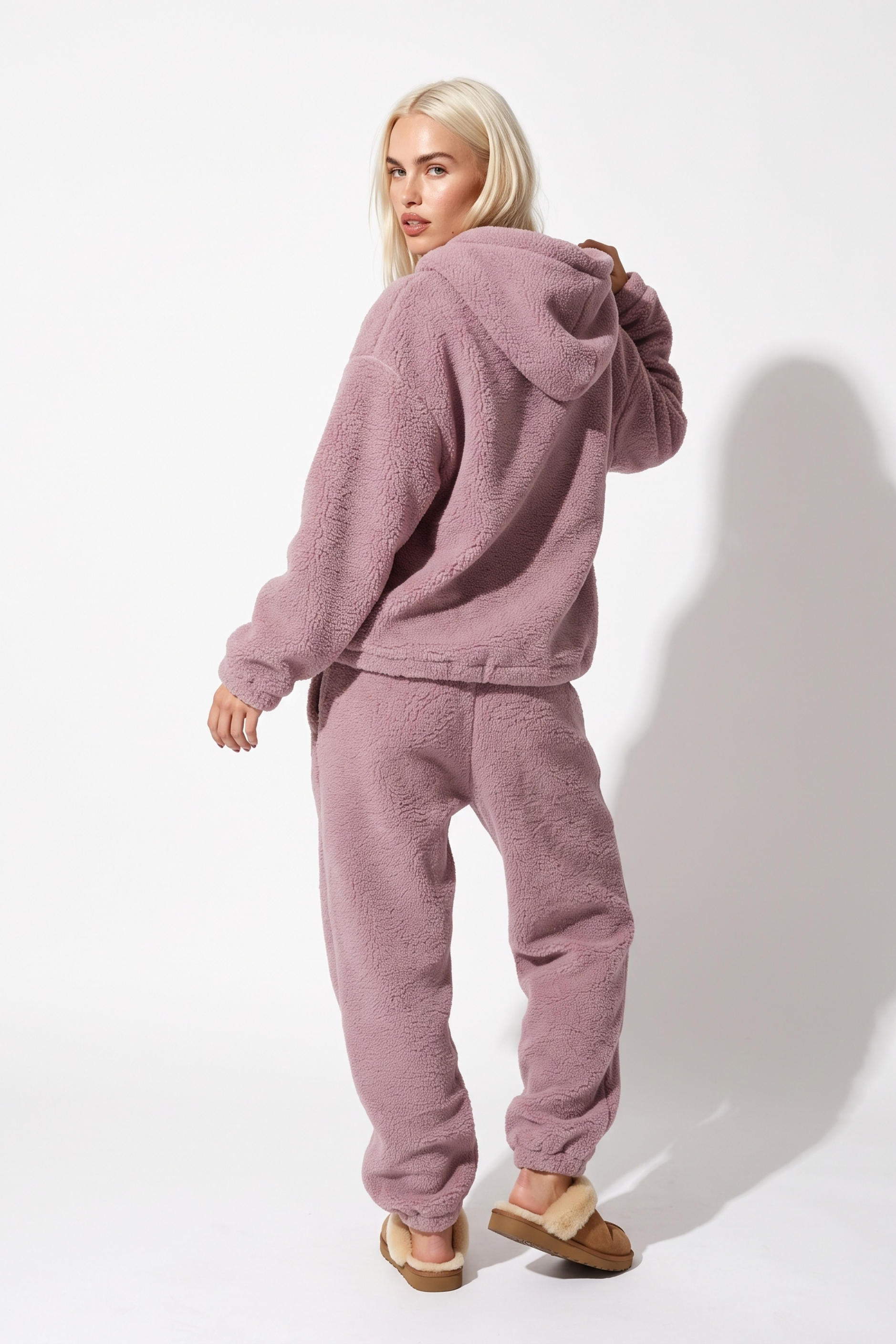 THE VAULT TEDDY TRACKSUIT IN MAUVE