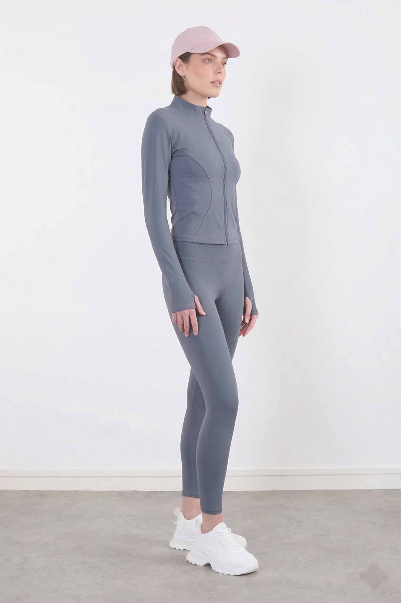 The Velocity Set in Slate Grey