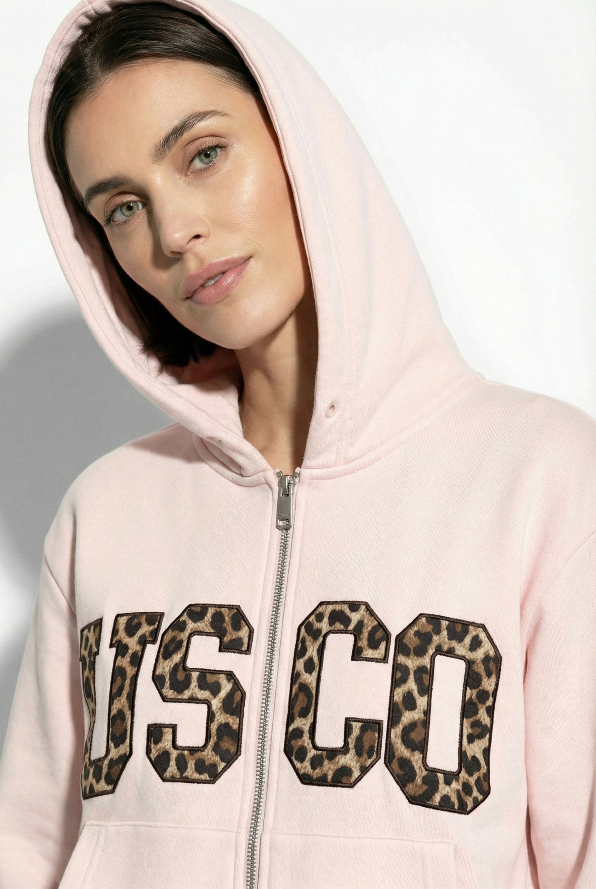 THE UNTAMED TRACKY IN PINK