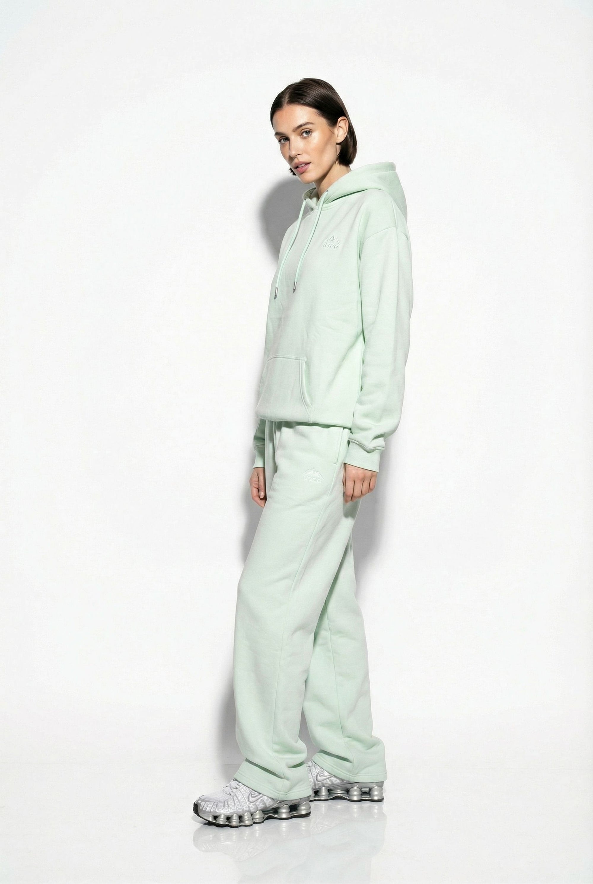 The Venture Tracksuit in MINT