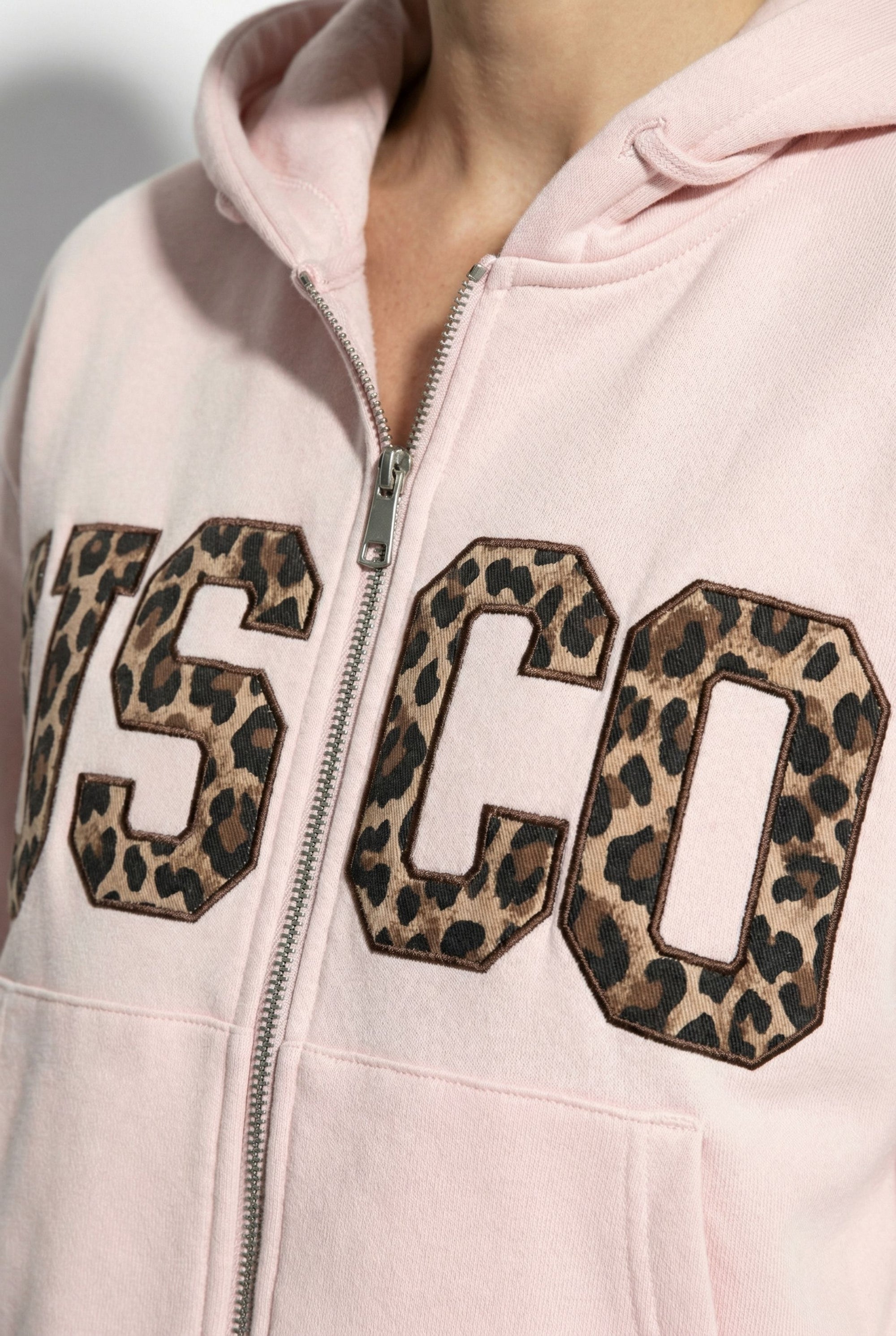 THE UNTAMED TRACKY IN PINK