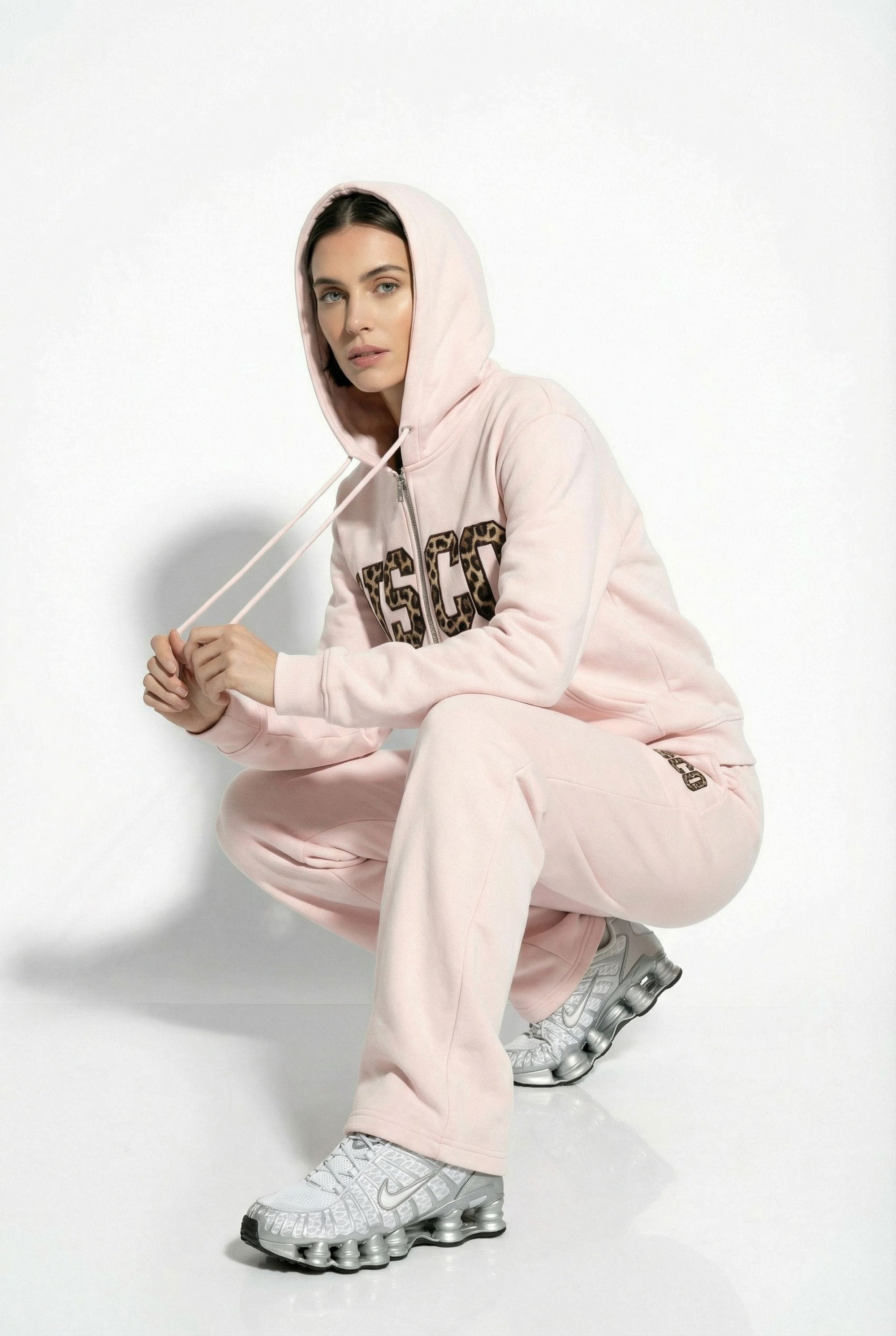 THE UNTAMED TRACKY IN PINK