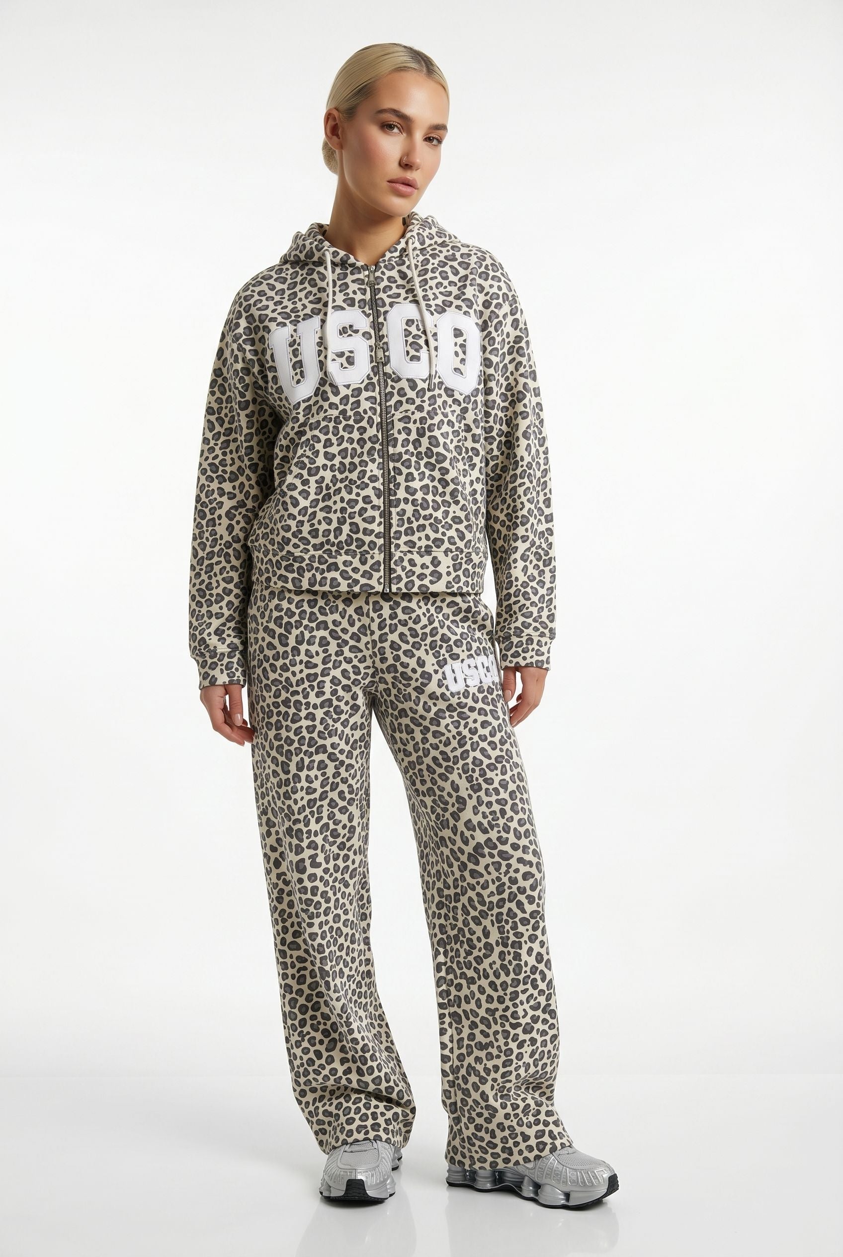 THE UNTAMED TRACKSUIT IN LEOPARD PRINT