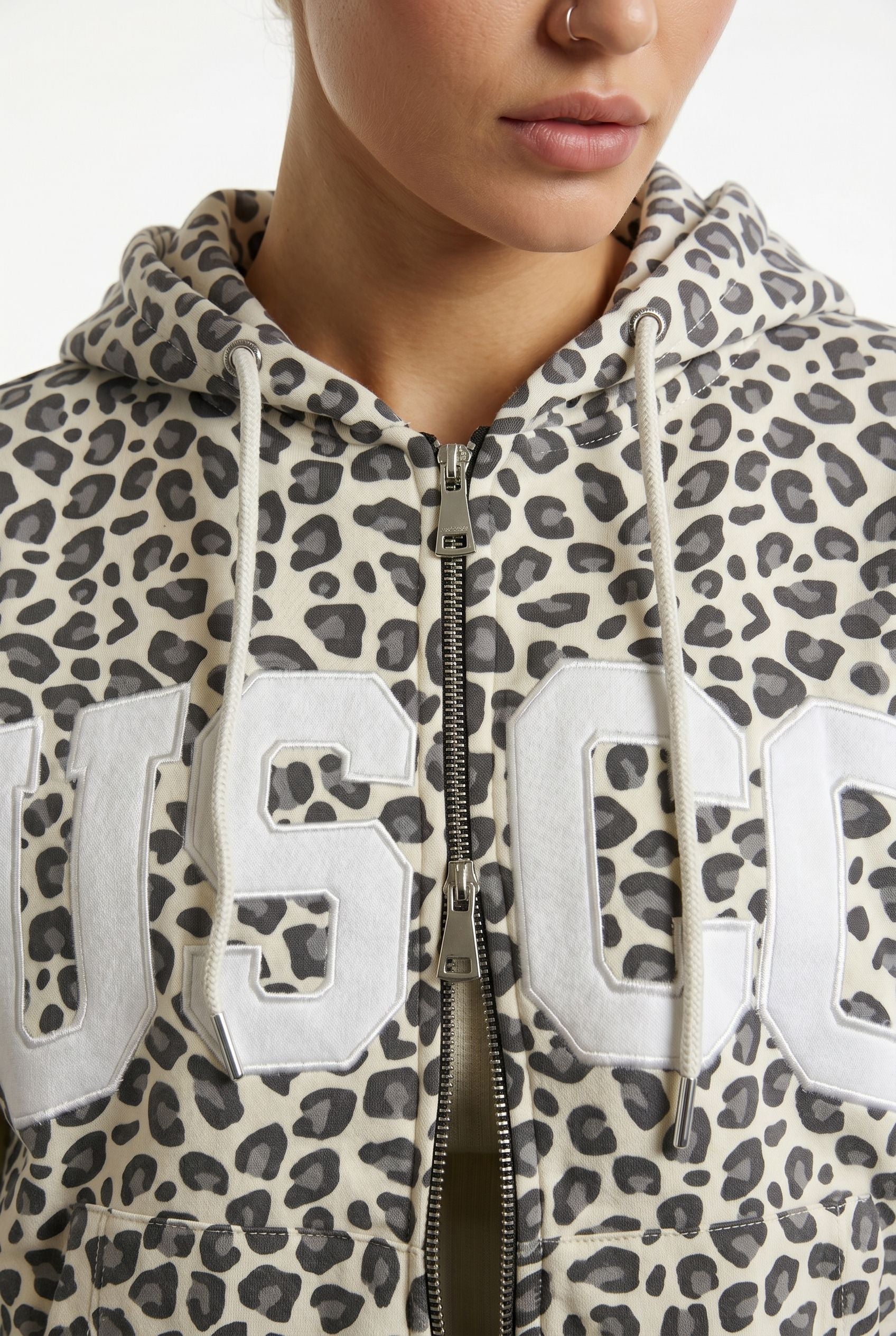 THE UNTAMED TRACKSUIT IN LEOPARD PRINT