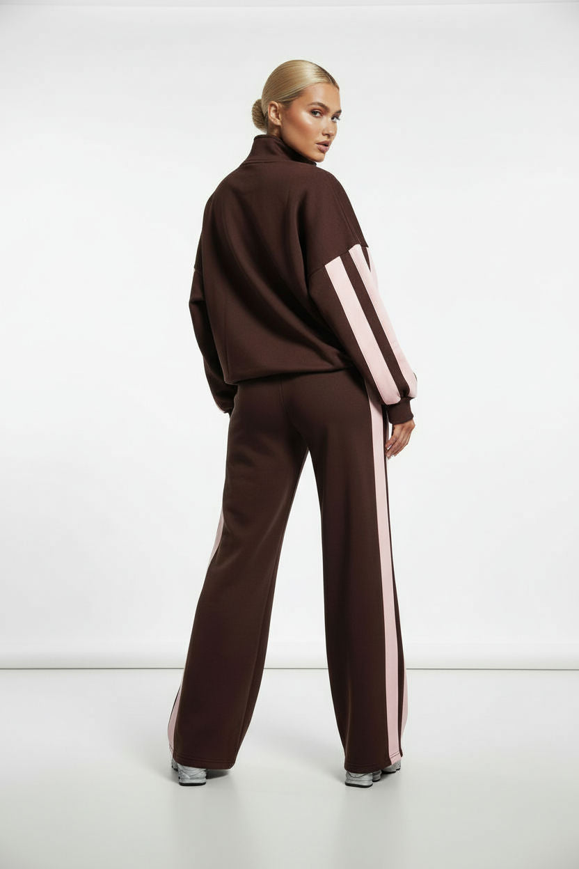 THE SILO TRACKSUIT IN BROWN