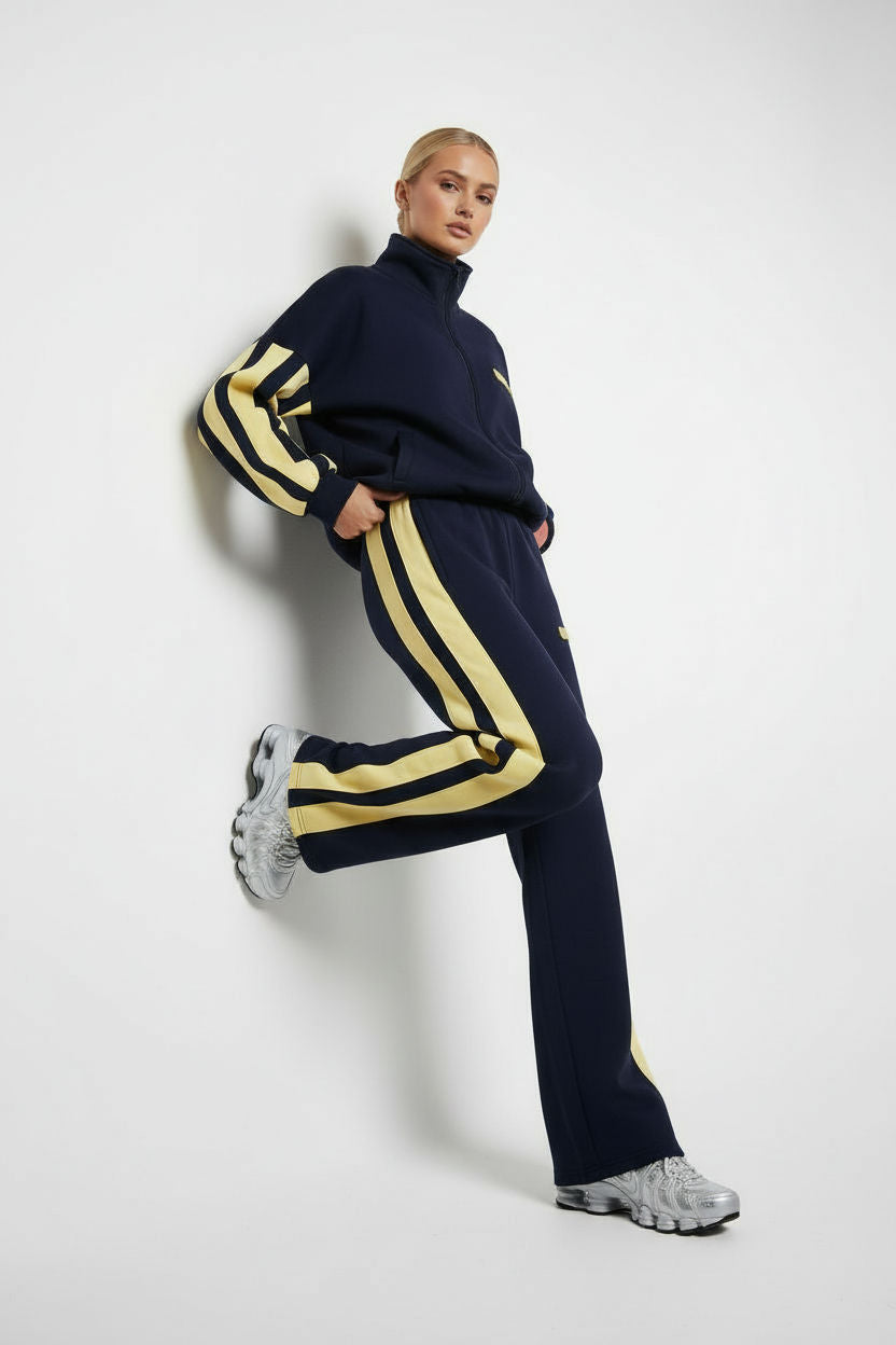 THE SILO TRACKSUIT IN NAVY