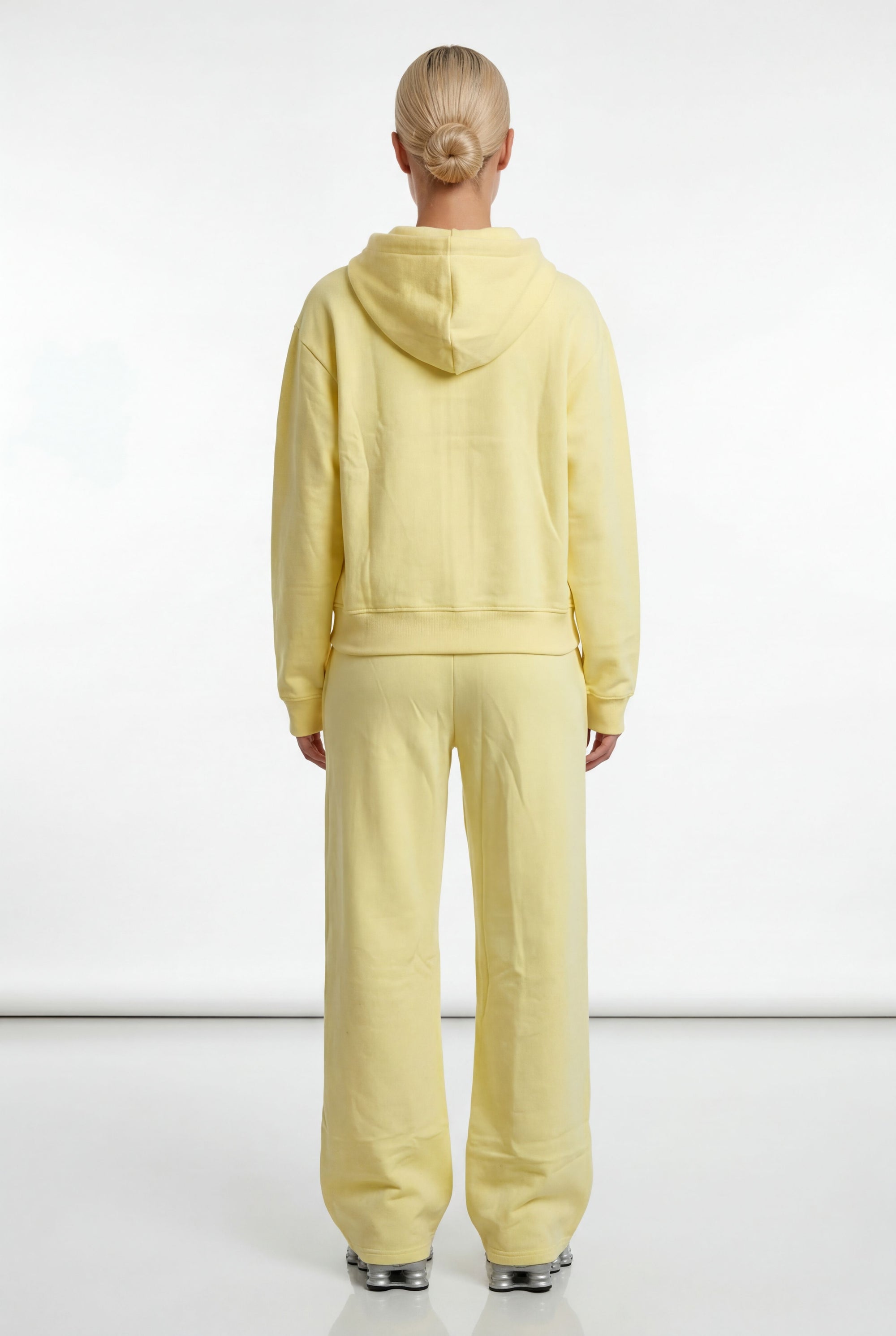 THE UNTAMED TRACKSUIT IN YELLOW