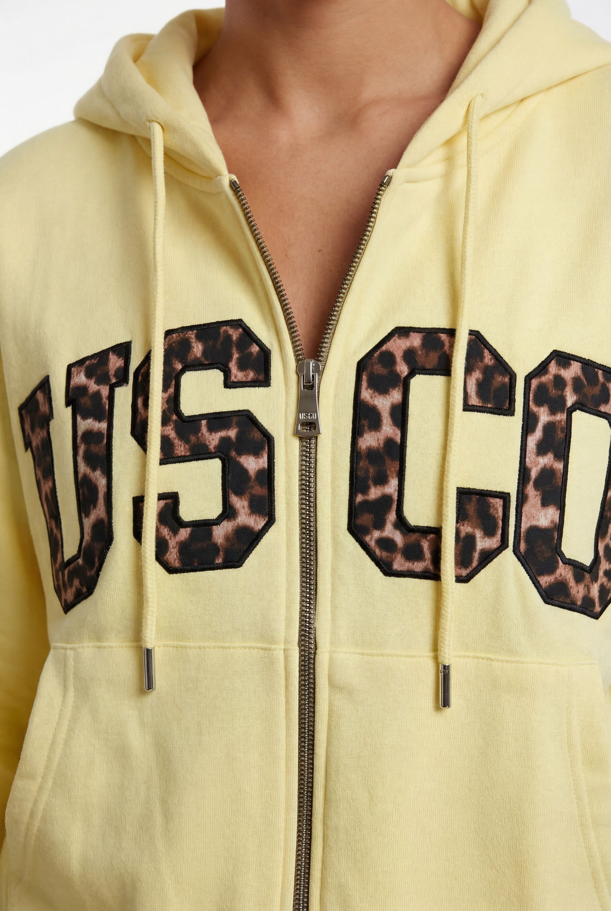 THE UNTAMED TRACKSUIT IN YELLOW