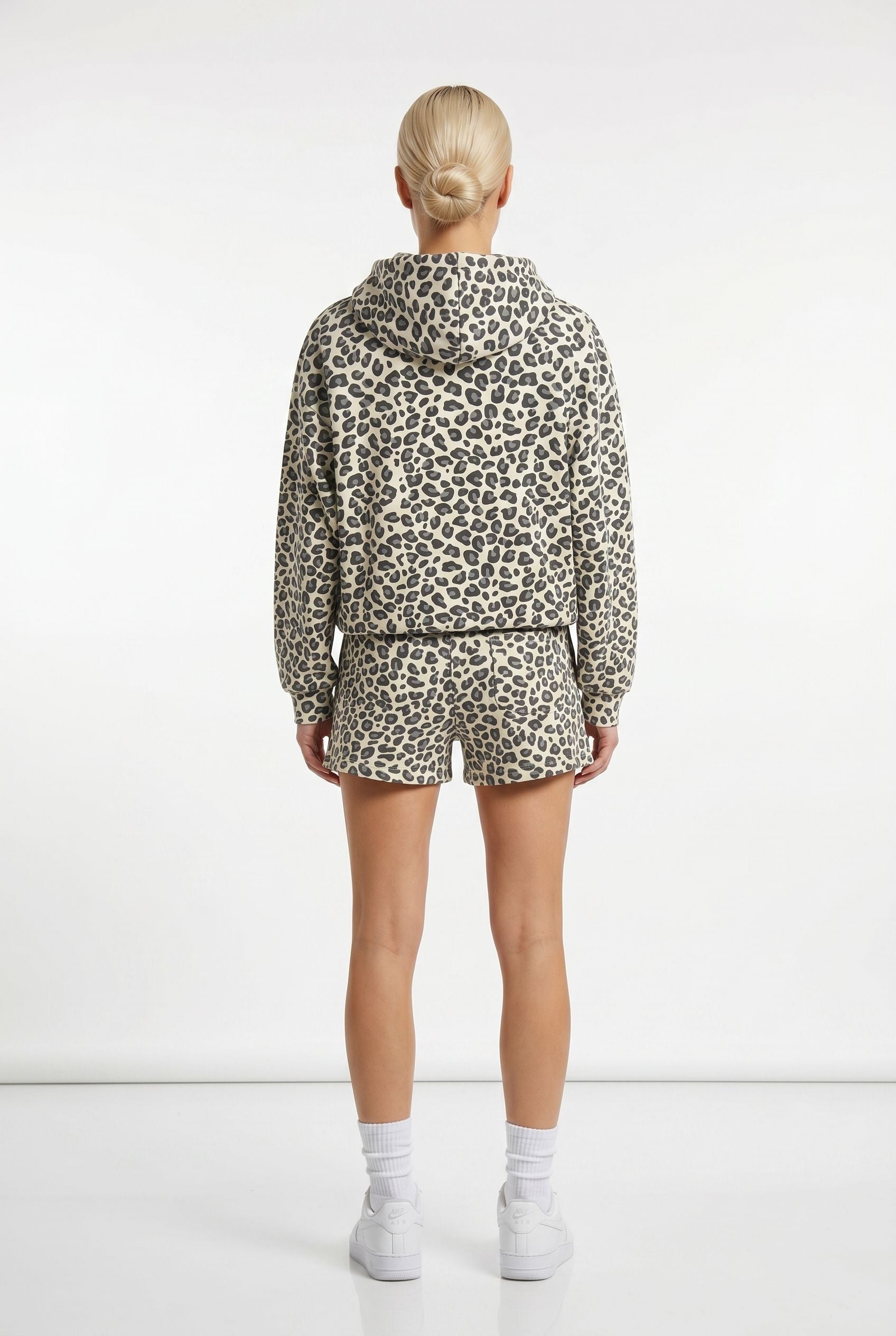 THE AURA SHORT SET IN LEOPARD