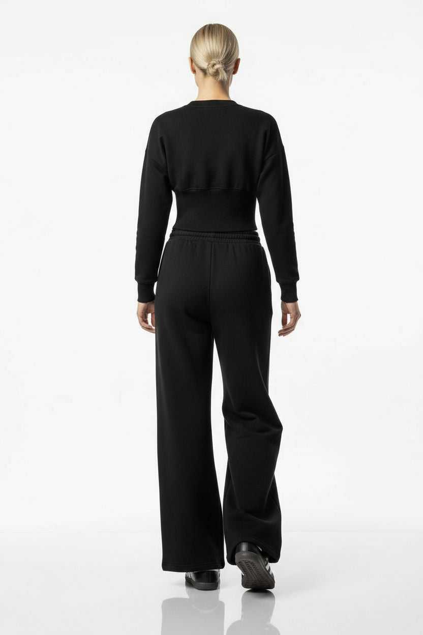 The Form Lounge Set in black