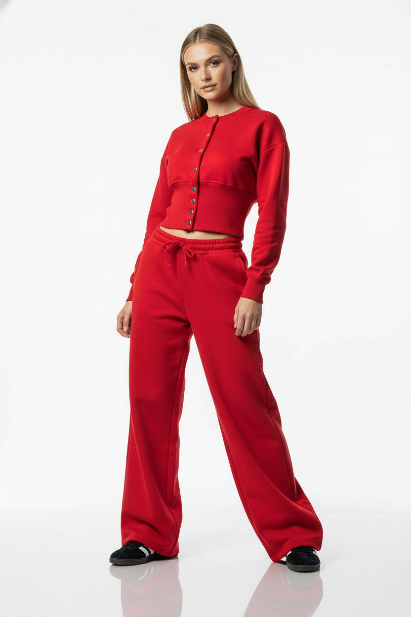 The Form Lounge Set in Red