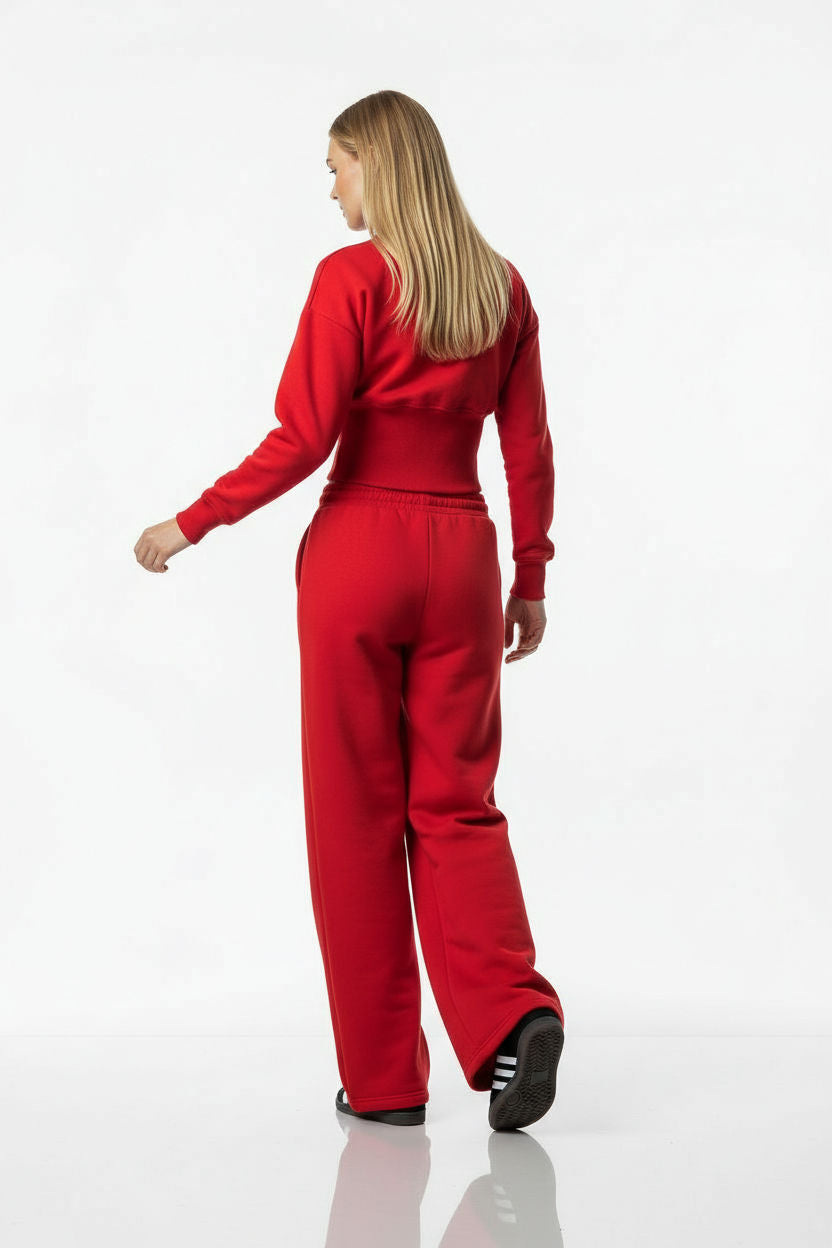 The Form Lounge Set in Red