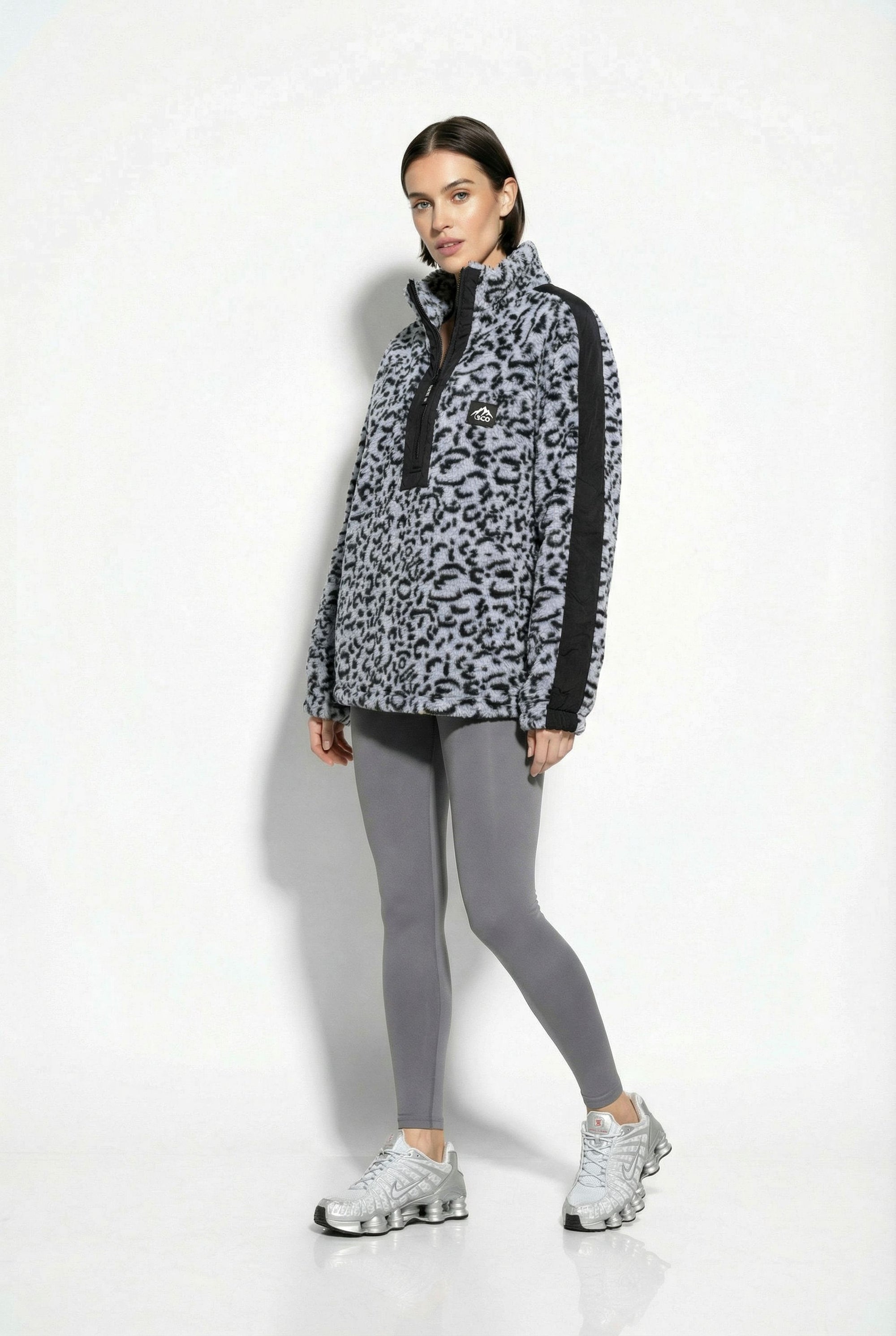 Horizon Fleece in Black/Grey Leopard