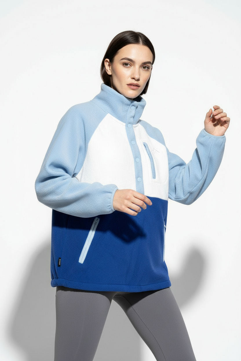 The Alpine Fleece In blue