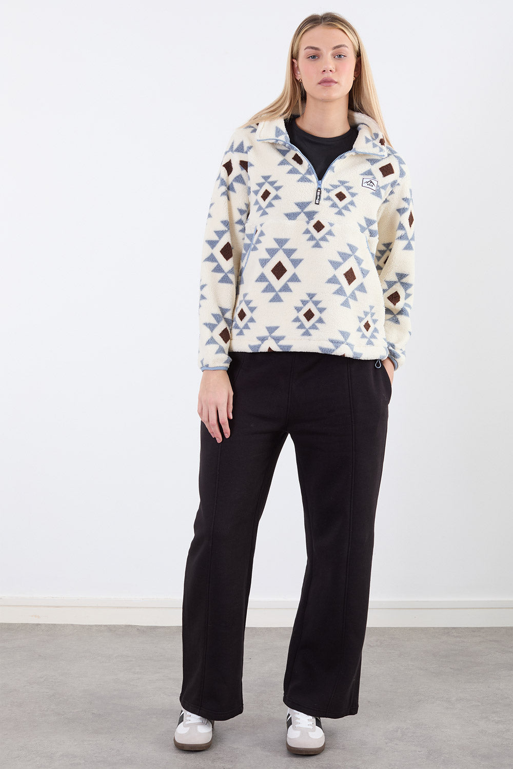 The Trek fleece in White Geo