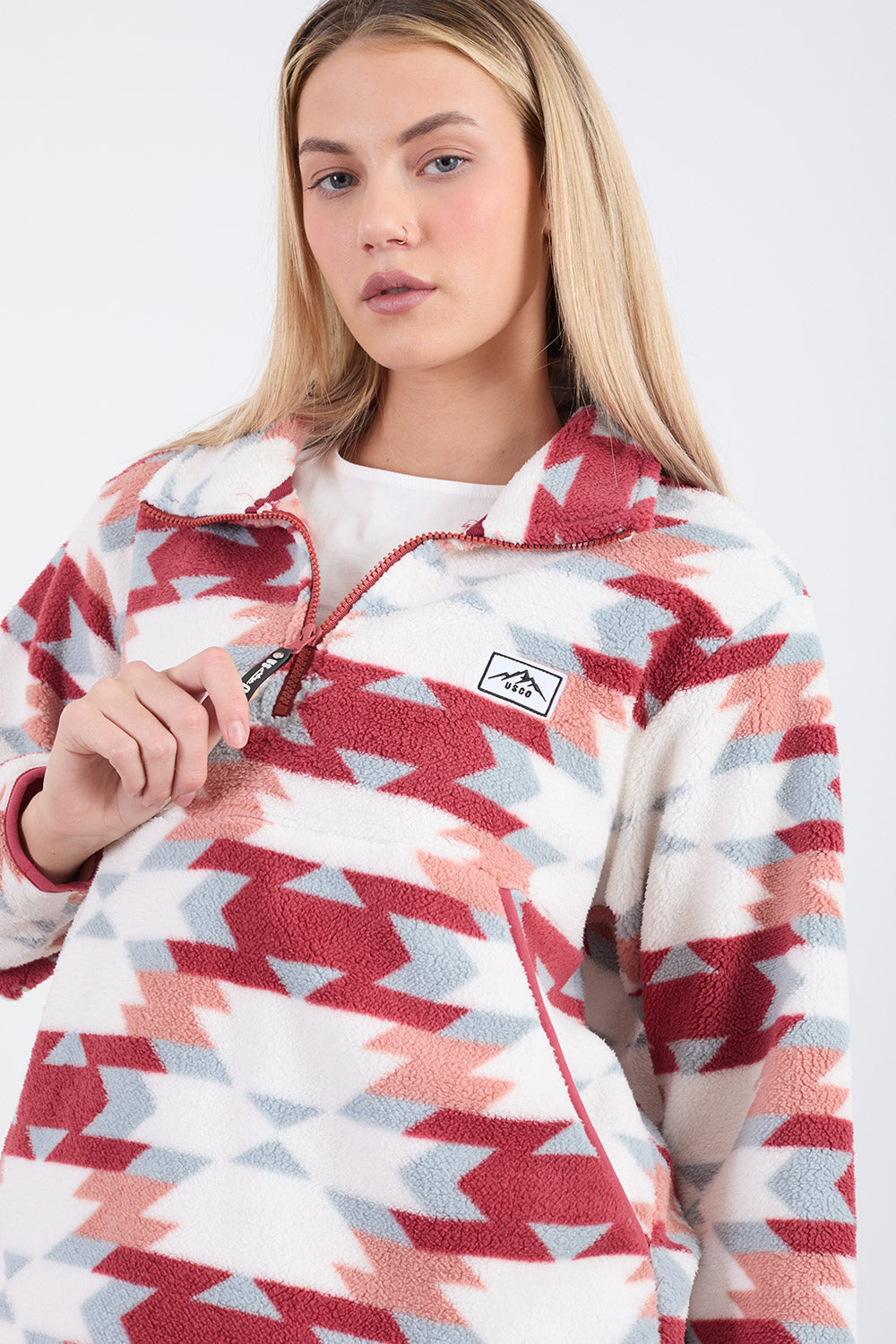 The Trek fleece in Wine Abstract